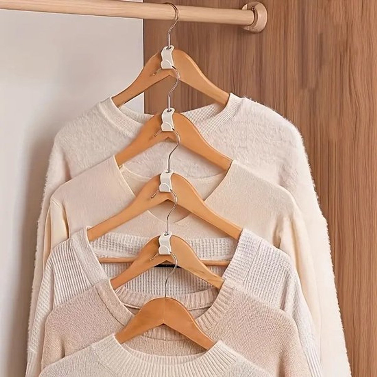 50 Pieces - Coat Hook - Hanger Connector Hooks - Coat Hook - Hanging Hooks - White - Hanger Extension Clips - Plastic - for Outfit Cascading Hanger Hooks - Space-Saving Organizer