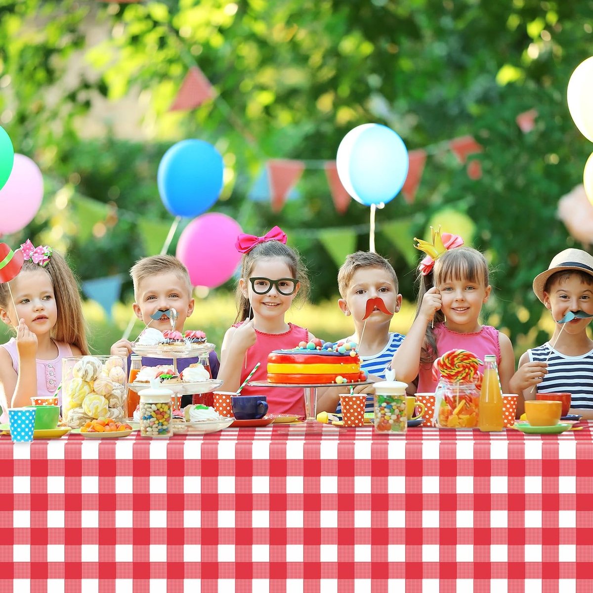 Tablecloths - Tablecloth - PEVA - Rectangular tablecloth - Water-repellent - Indoor and outdoor - Picnic tablecloth - Red checked tablecloth - Suitable for picnics, camping and parties - 137 x 274cm - Red