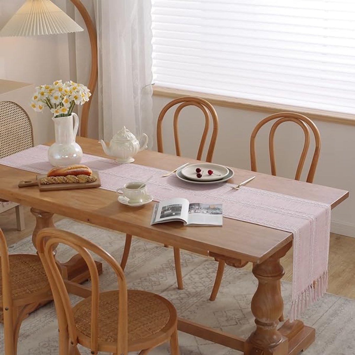 Table Runner - Bohemian Style Table Runner - 33 x 120cm - Pink - Polyester - Rustic Farmhouse Style Table Runner - For Party & Dining Decorations - Boho Tassel Embroidered Table Runners
