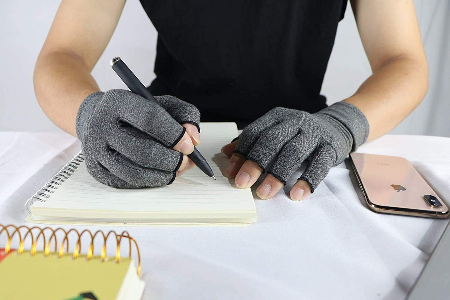 Rheumatism Gloves - Compression Gloves - Unisex - Osteoarthritis - Rheumatism - Arthritis - RSI - Carpal Tunnel Syndrome - L - Heather Grey Half Finger Gel
