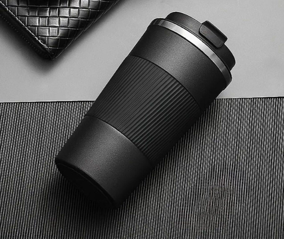 380 ml Leakproof Travel Mug, Insulated Coffee To Go Cup with Secure Lid for Commuting, Office, Car and Daily Drinks, Black
