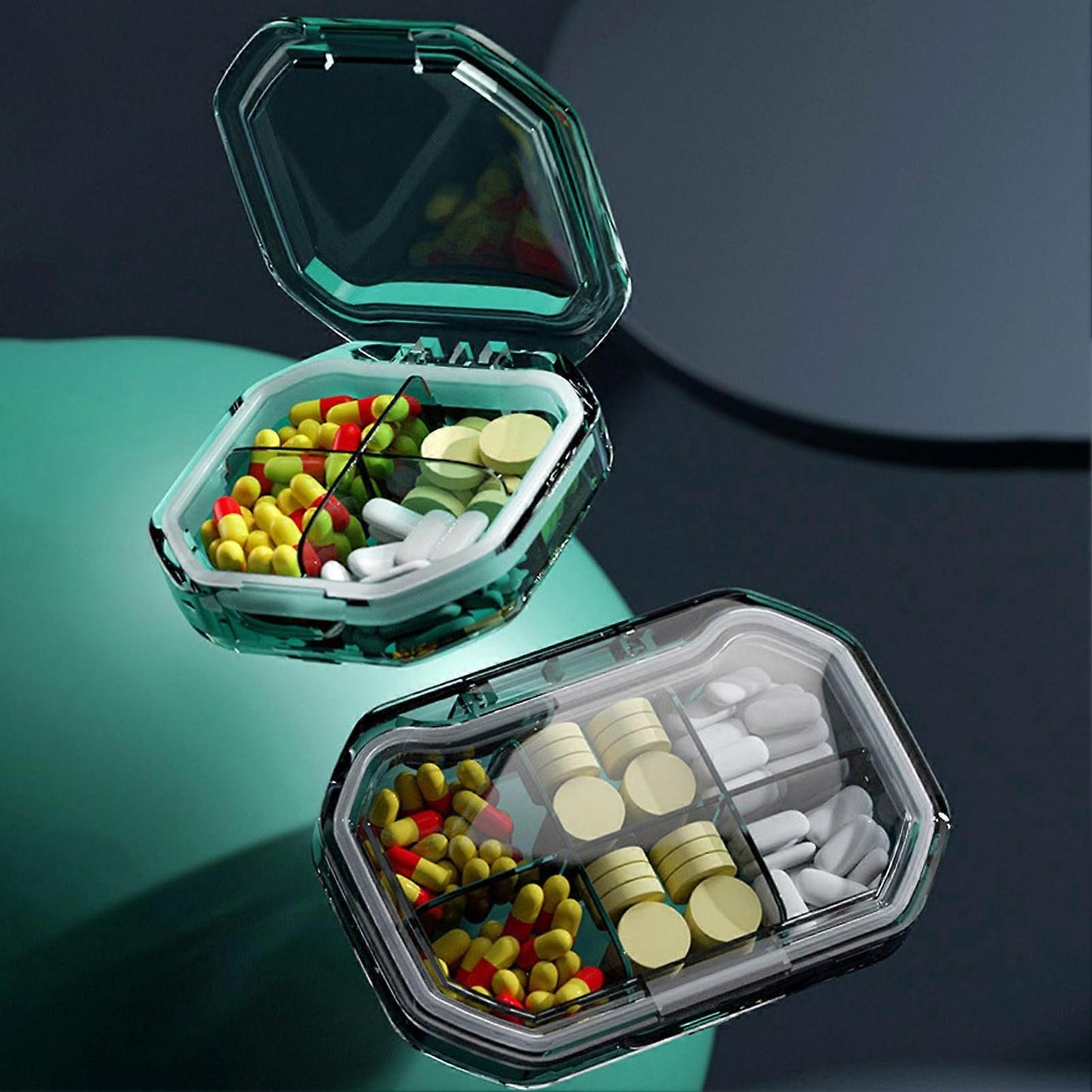 Practical 7-Day Pill Box with 4/6 Compartments, Large Space Buckle and Sealed Pocket-Sized Medicine Case, Green B, PS Material