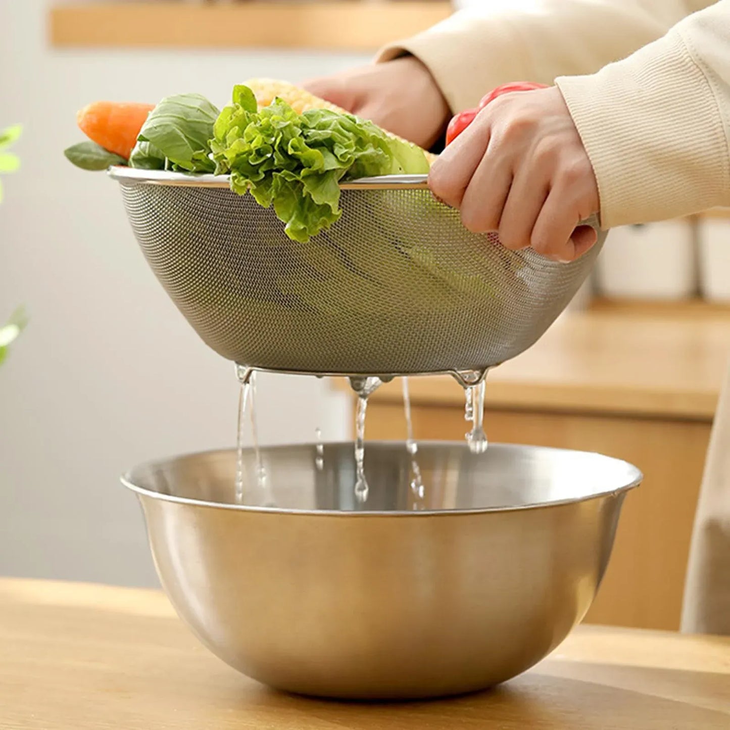 2 Pieces, 304 Stainless Steel Colander with Mixing Bowl, Fruit Pasta Rice Strainer and Drainer Basket Set, 18 cm