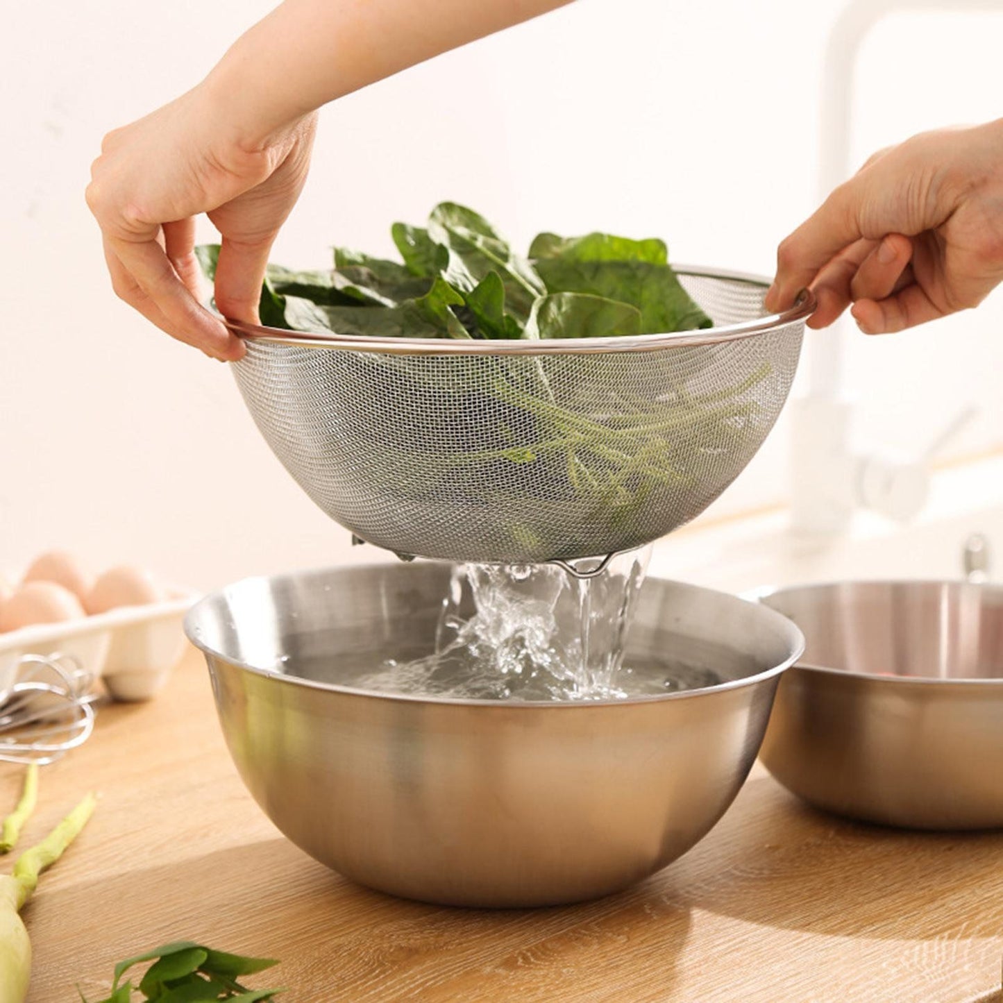 2 Pieces, 304 Stainless Steel Colander with Mixing Bowl, Fruit Pasta Rice Strainer and Drainer Basket Set, 18 cm