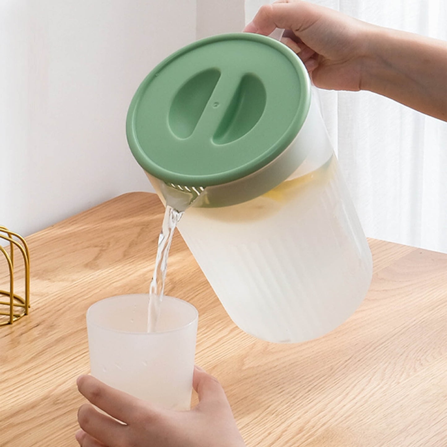 Tyidzon Juice Pitcher with Lids for Fridge, Water Jug for Teas, Juices & Iced Beverages - Fridge & Dishwasher Safe B