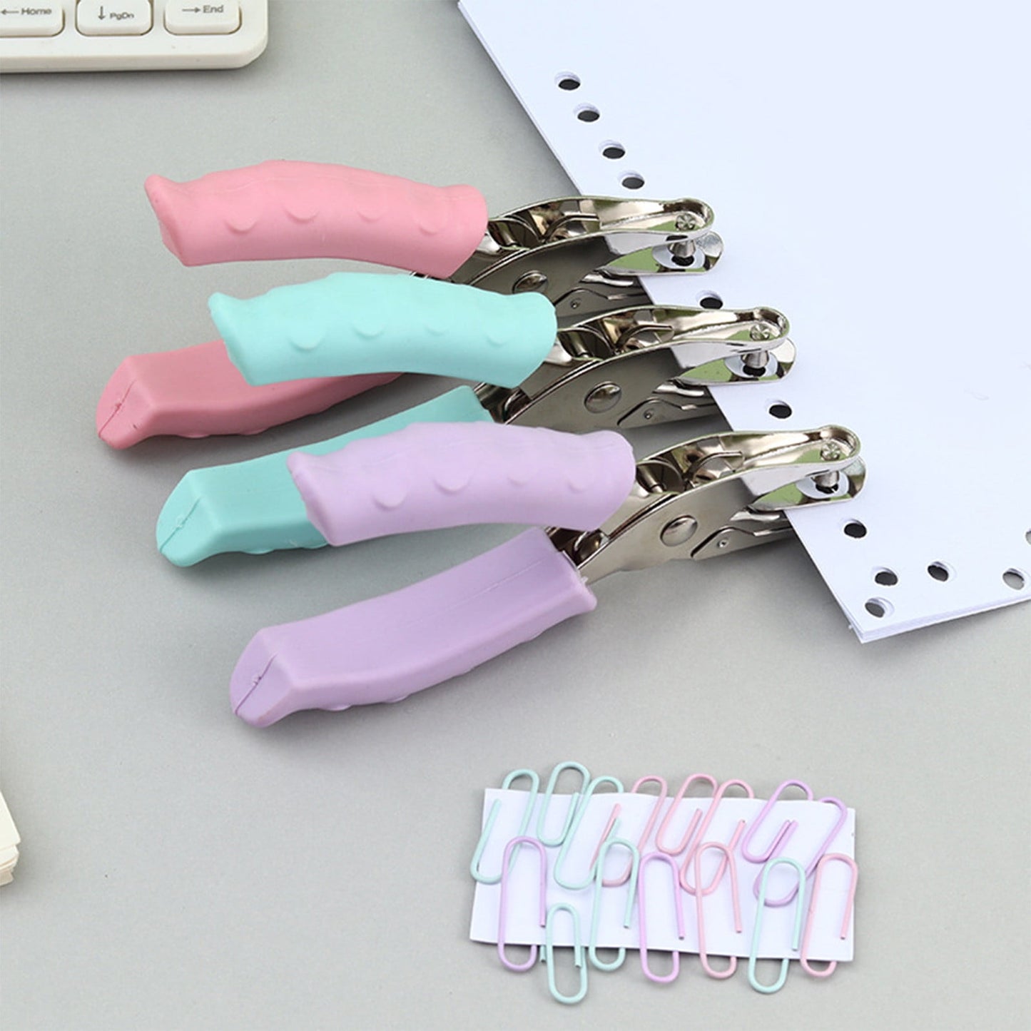 Tyidzon Single Hole Punch, Paper Punch Small Hole Paper Punch for Crafts, Scrapbooks, Handheld Hole Puncher for Paper Crafts in Home, Office, Classroom Green