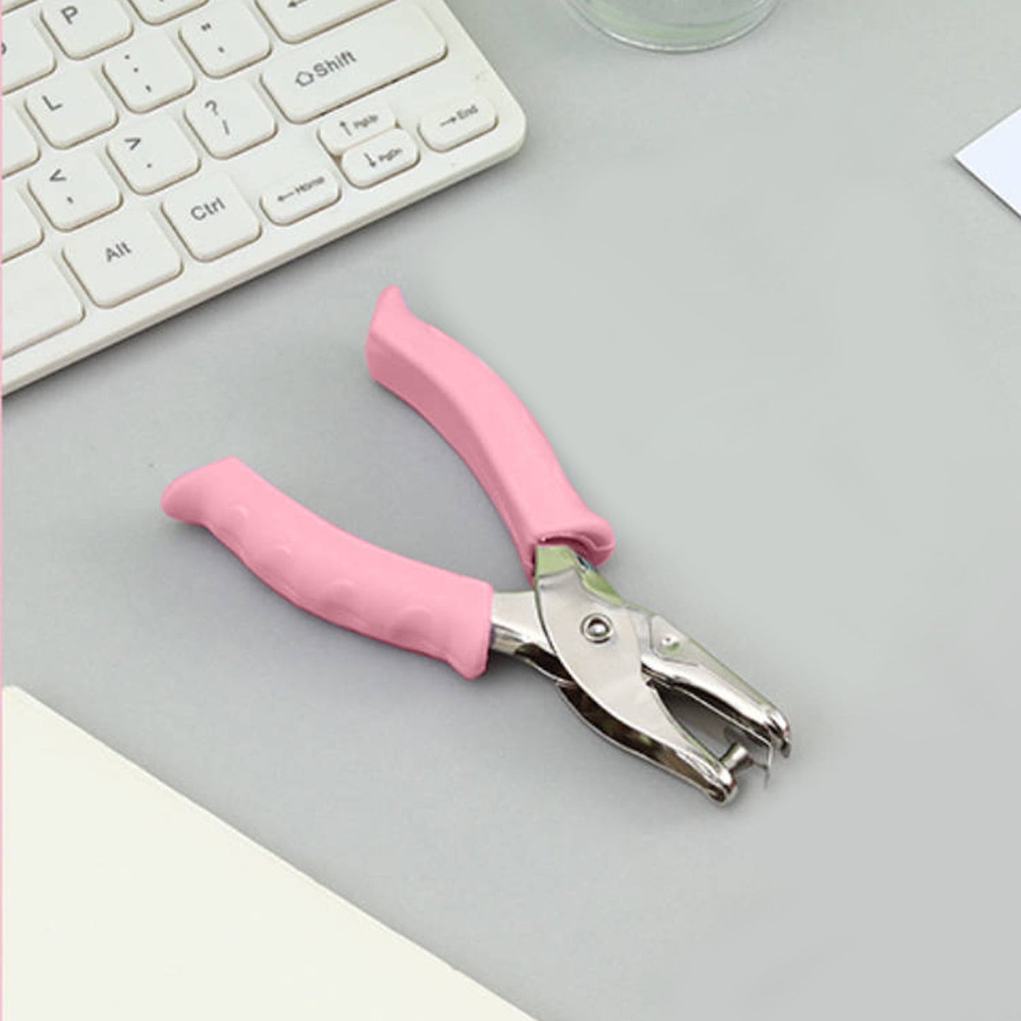 Tyidzon Single Hole Punch, Paper Punch Small Hole Paper Punch for Crafts, Scrapbooks, Handheld Hole Puncher for Paper Crafts in Home, Office, Classroom Pink