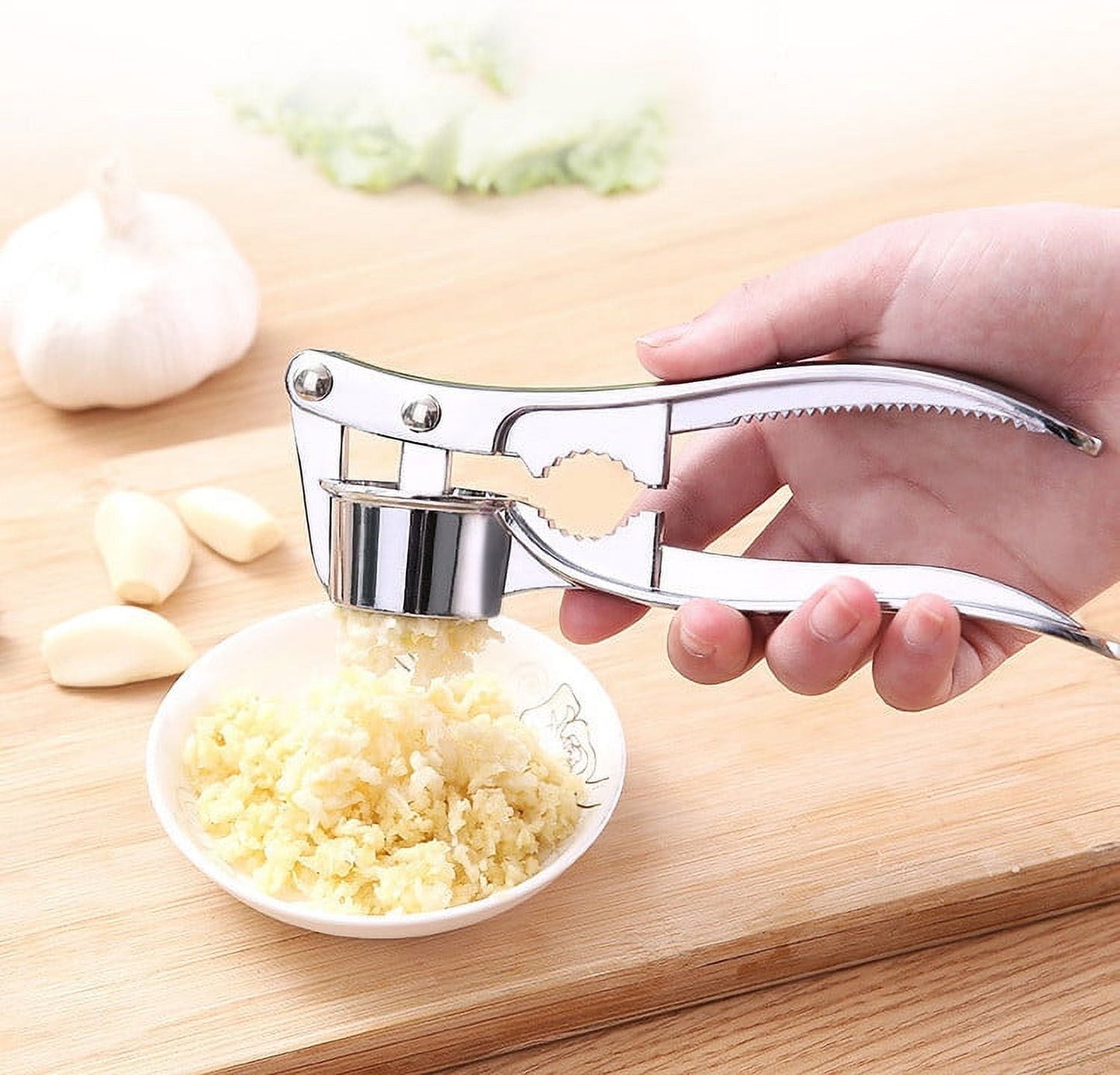 Stainless Steel Garlic Press Rocker, Garlic Mincer With Studs, Heavy Duty Garlic Chopper, Effective Garlic Peeler, Easy to Clean Kitchen Gadget for Minced Garlic, Dishwasher Safe 【Best Seller】C