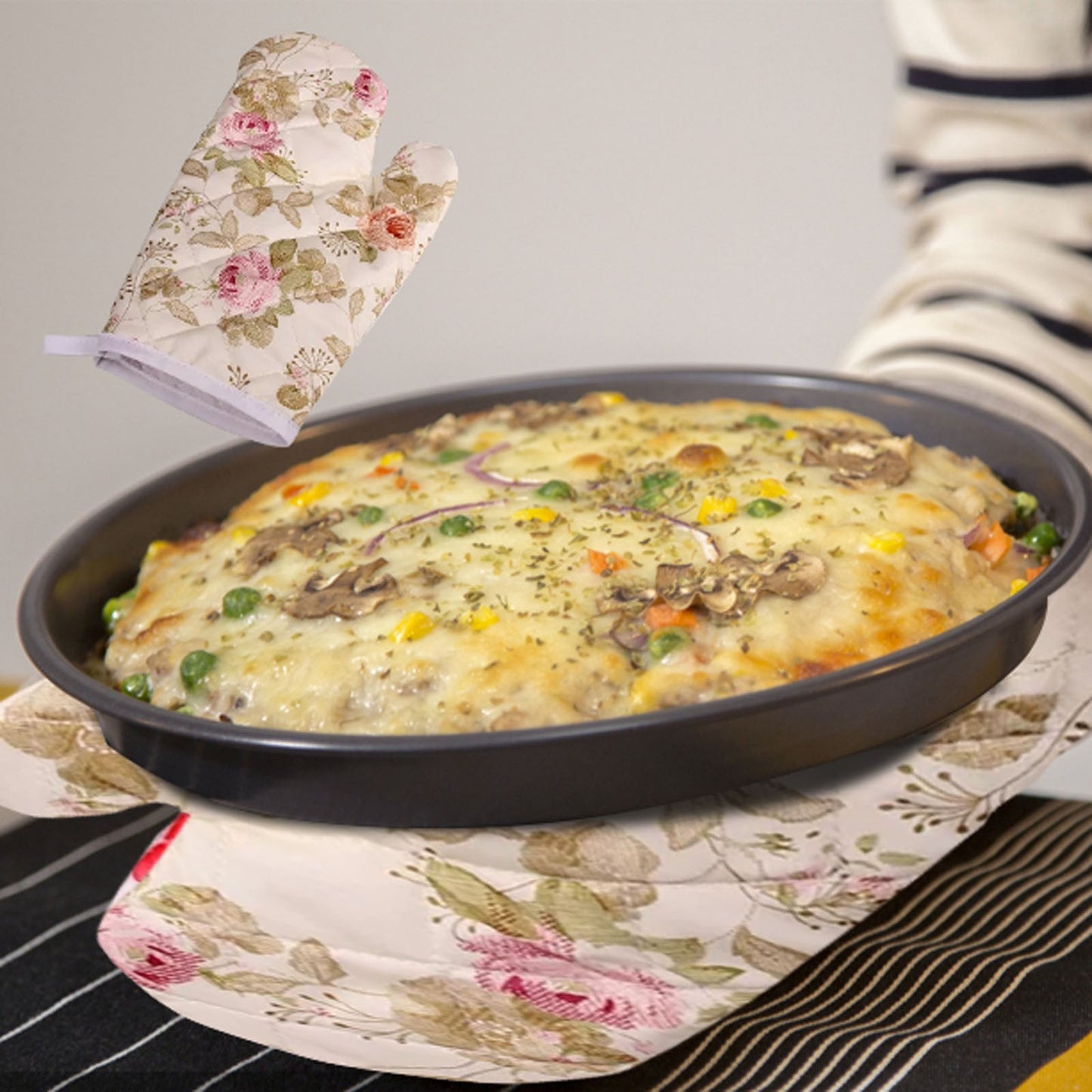 JWDX Oven Mitts Clearance, Oven Oven Heat Oven Glove Polyester Floral Printed Pot Holder Microwave Glove Thickened Microwave Bakeware B