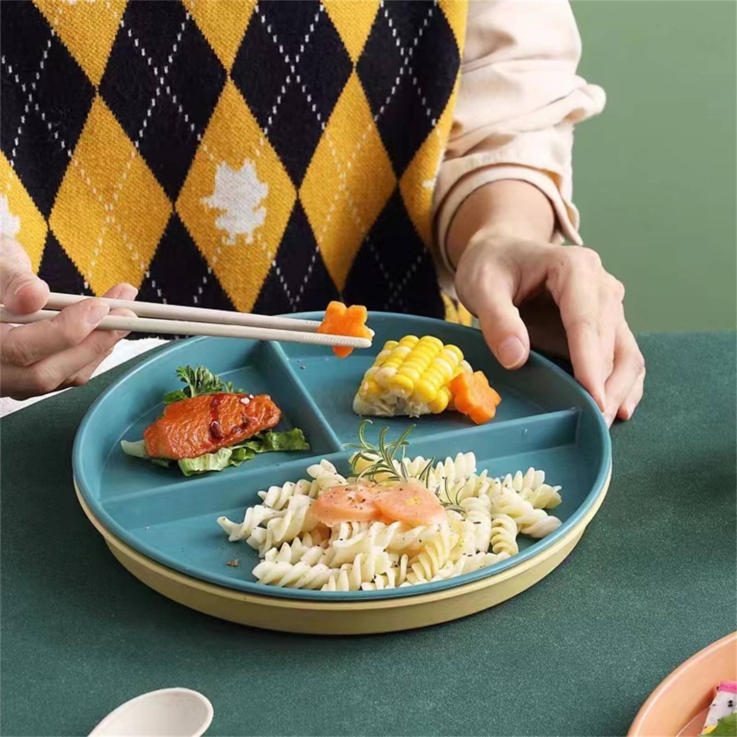 JWDX Tableware Clearance, Wheat Plates for Adults Reusable Dinnerware Set Kids Divided Plate Bariatric Plastic Salad Lunch Tray Microwave and Dishwasher PKA