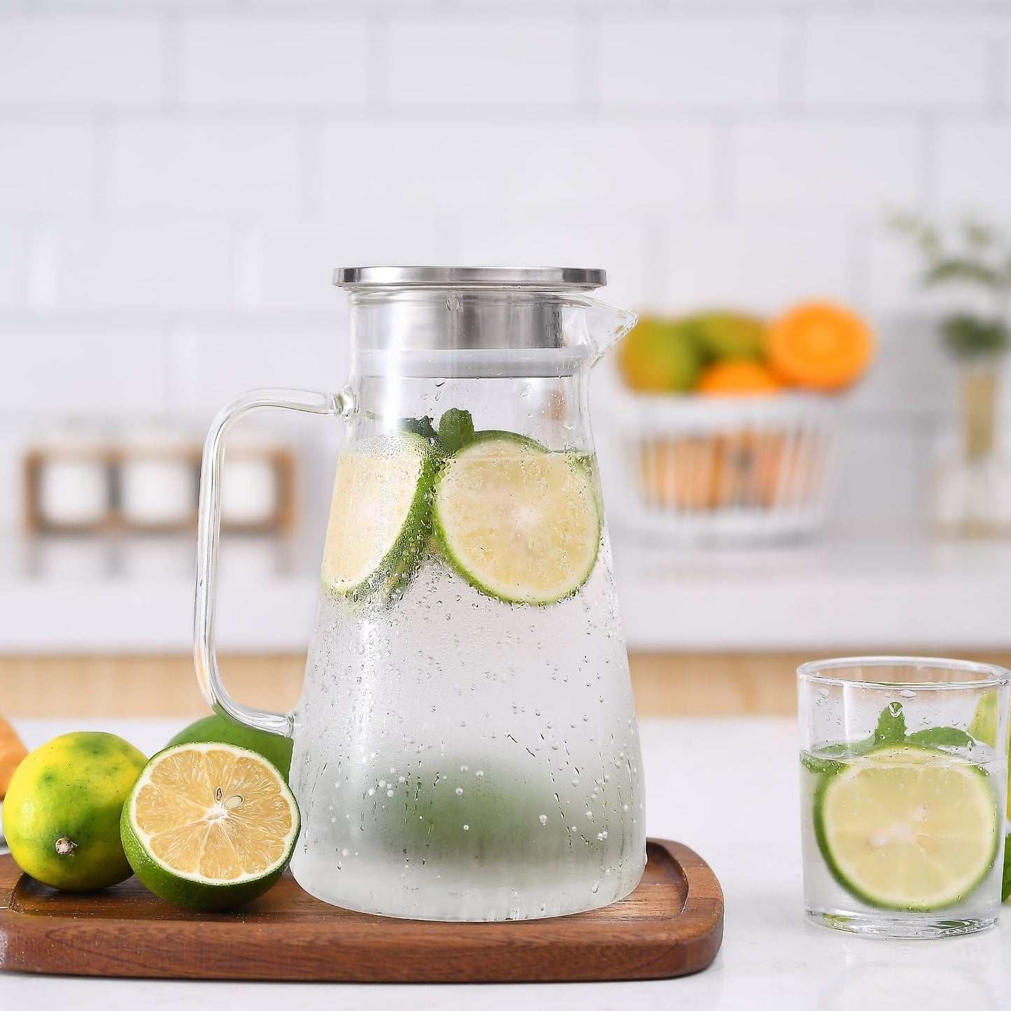 JWDX Glass and Bottle Clearance, 52 Oz Glass Pitcher with Stainless Lid Water Carafe with Handle Clear Good Beverage Pitcher for Homemade Juice and Iced Tea As shown