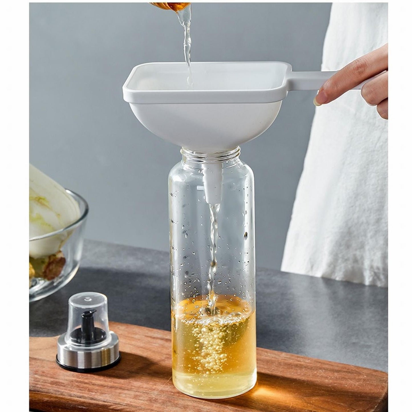 Clearance! Eewia Funnel Kitchen Funnel Washable Multipurpose Funnel for Liquid Oils Dry Ingredients, Rectangular Funnel with Handle White