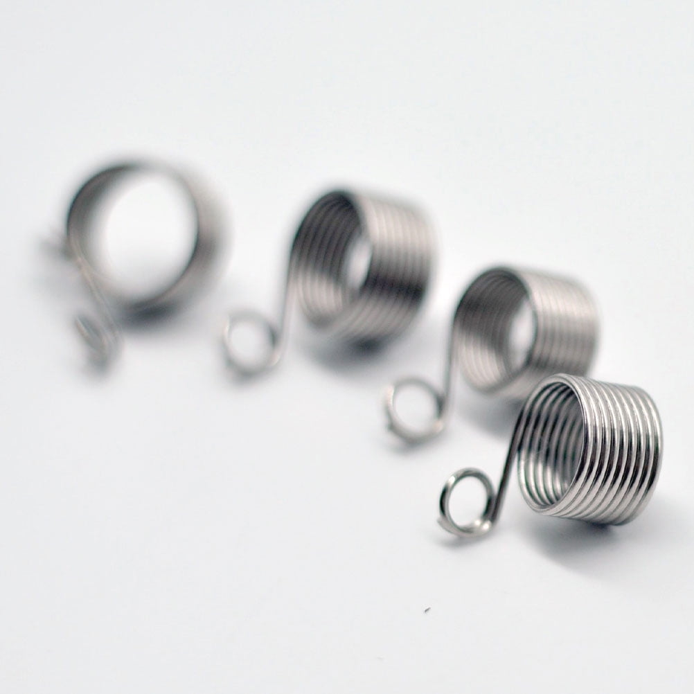 Ortofally 2 Pcs DIY Yarn Strand Guide Metal Yarn Threader Finger Ring Wool Thread Thimble Knitting Sewing Accessories Wool Weaving Tool (Large and Small Style) 1.9X1.1X1.1cm Silver