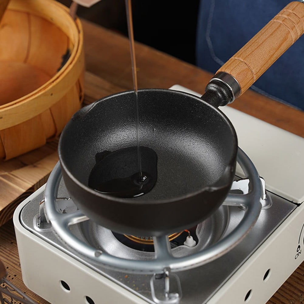 Deepened cast iron oil pouring pan mini pan for hot milk and frying eggs