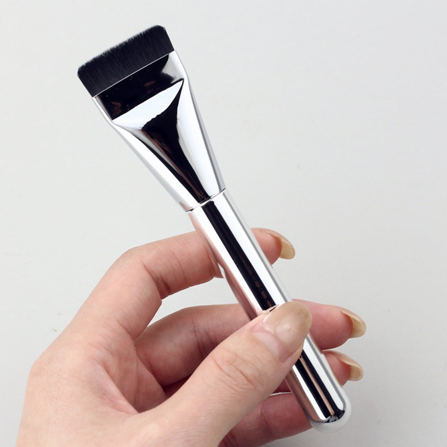 Flat Lightweight Foundation Makeup Brush, Flat Contour Foundation Concealer Brush,Make up Brush Ultra Thin, for Blending Liquid Powder Free Size as show
