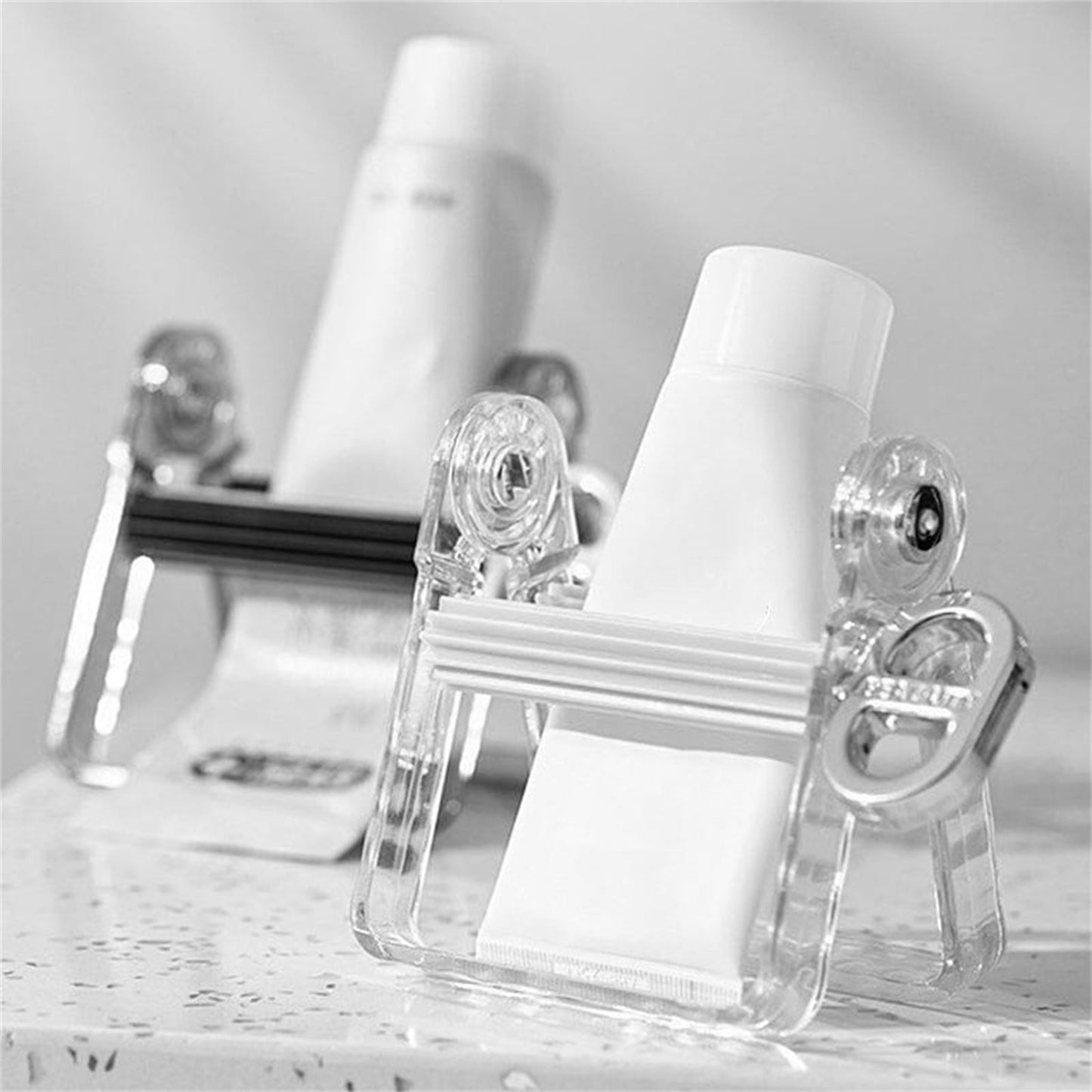 Luxury Paint Tube Squeezer Wringer Tool - Rolling Tube Squeeze Roller for Toothpaste - Toothpaste Tube Squeezer for Artists, Hair Salons, Painters - Daily Living Essential, (Black) 3.39x4.13x3.78 3.39" x 4.13" x 3.78" Black*4