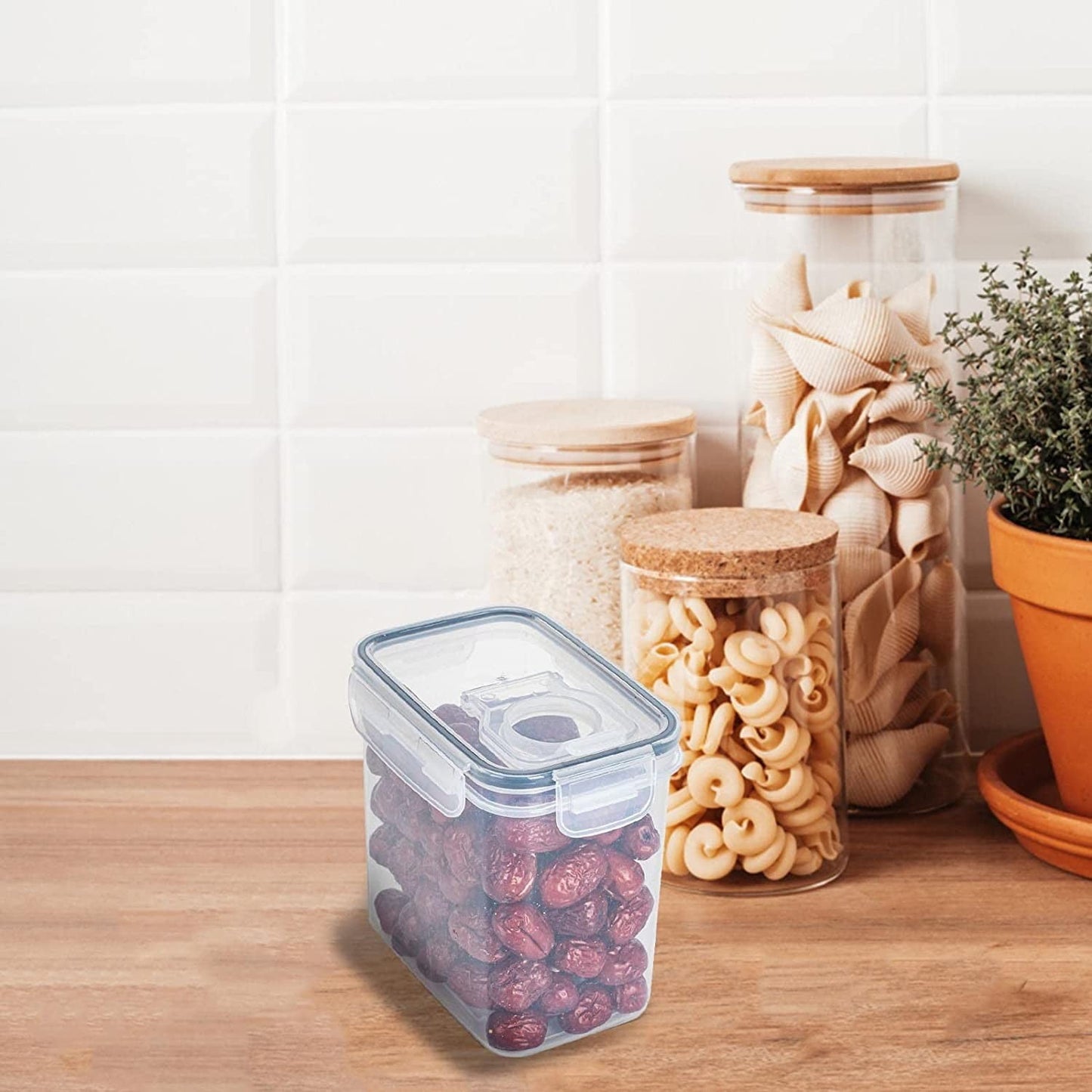 Airtight Storage Container with Lids, Plastic Pet Food Storage Container with Locking Lid,Pet Dog Cat Food Dispenser ,Clear Pet Dog Food Storage Bin Containers for Rice Grain(Green,4.72x7.68") Z5-1400ml