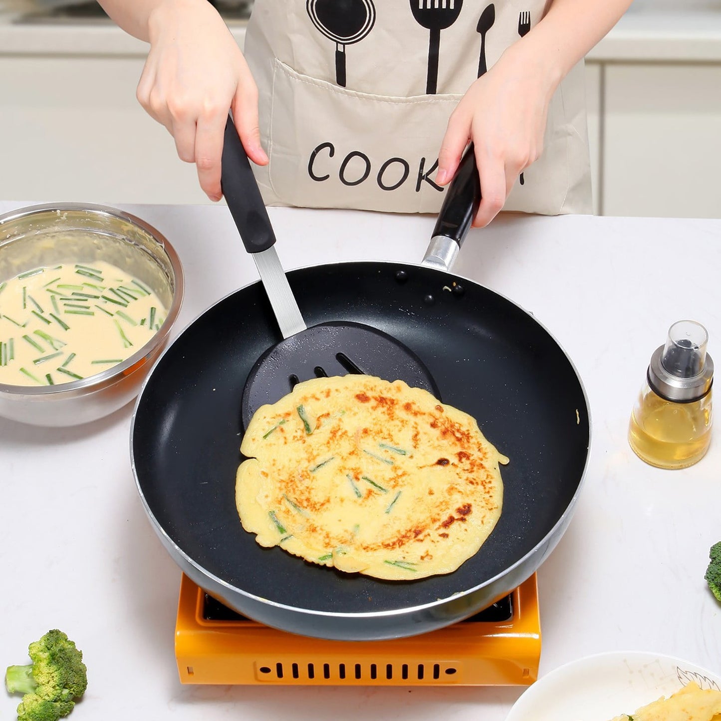 Silicone Spatula, Silicone Pancake Turner, Good Grips Perfect Pancake Flipper and Egg Turner, Heavy Duty Heat Resistant Rubber Spatula Wide for Large Food, 1 Pack, 6.0x12.6 6.0" x 12.6" Black