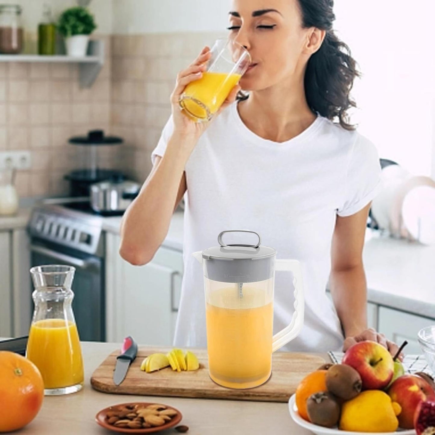 Mixing Pitcher For Drinks, 68 Oz Plastic Water Pitcher With Lid,Mixing Pitcher With Lid Drink Containers,Angled Plastic Blades And Adjustable Mixer Plunger For Juice, Powdered Milk 68 Oz