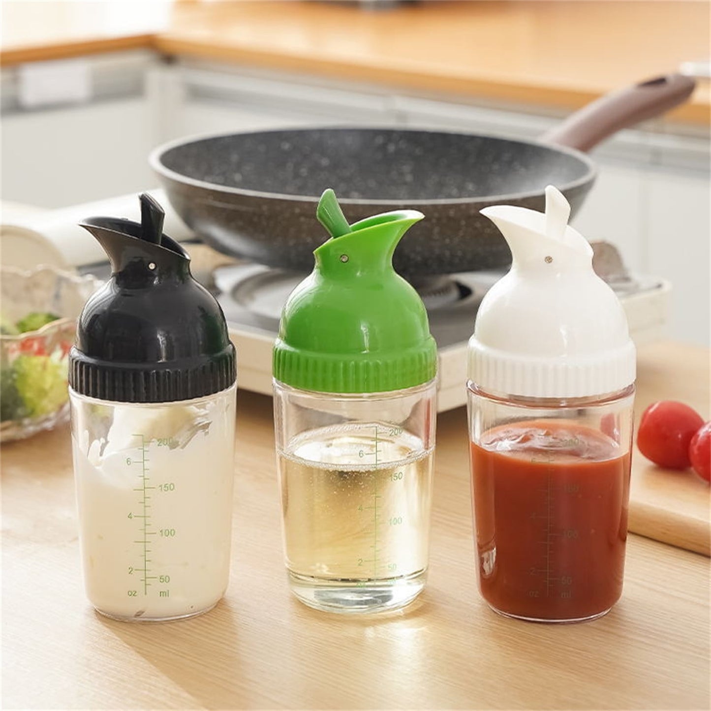 CCMAOLU Salad Dressing Shaker Container,Leak Proof Kitchen Bottle with Dripless Pour & Soft Grip,BPA Free Plastic Design for Sauces,Oil & Homemade Dressings,Easy Cleaning & Operation white