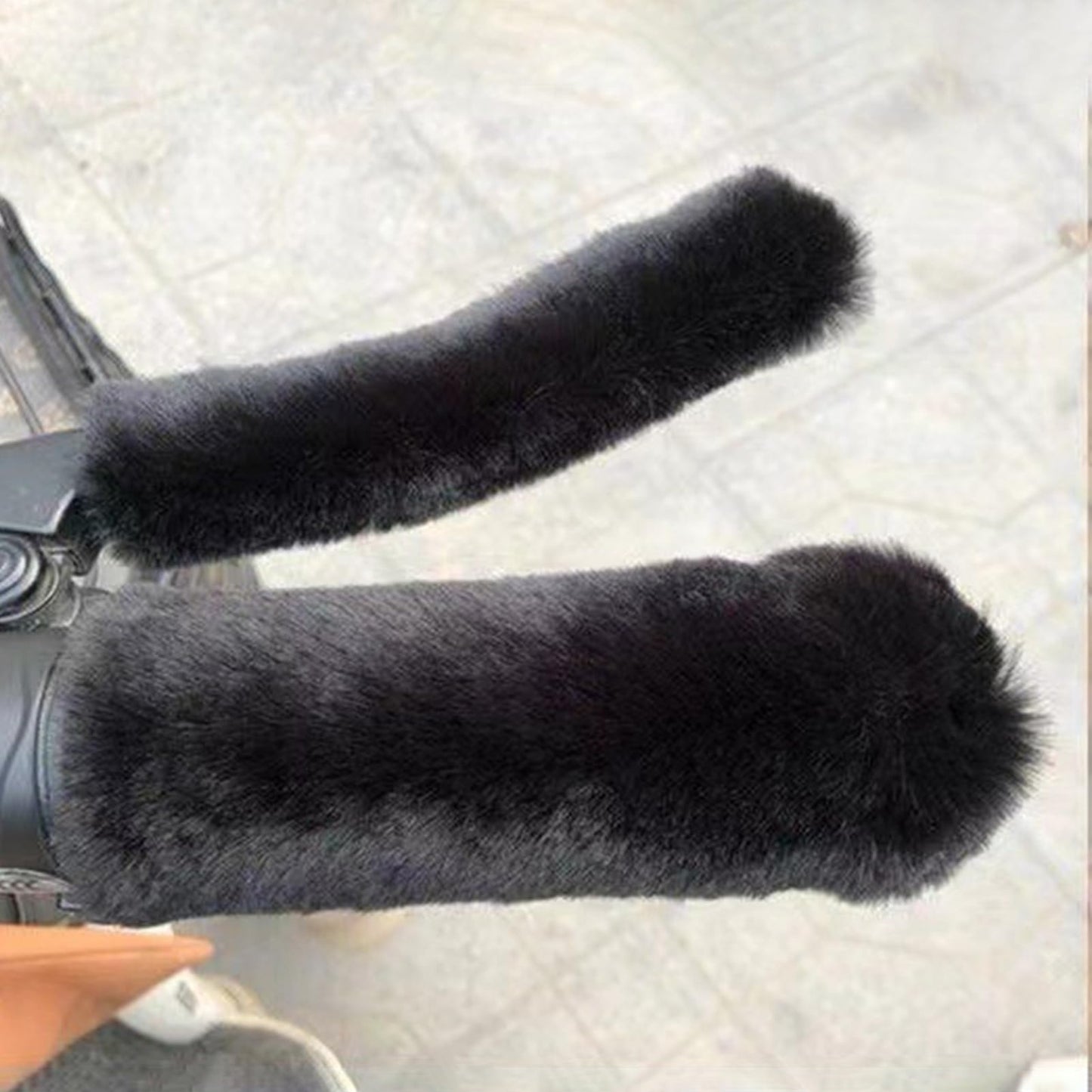 Handlebar Muffs - Hand Warmers - Motorcycle Accessories - Scooter Accessories - Handles - Brake Lever Protection - Winter - Moped - Bicycle Handlebars - Plush - Gift for Men - Soft Grip - Universal - Black - 2 Pieces