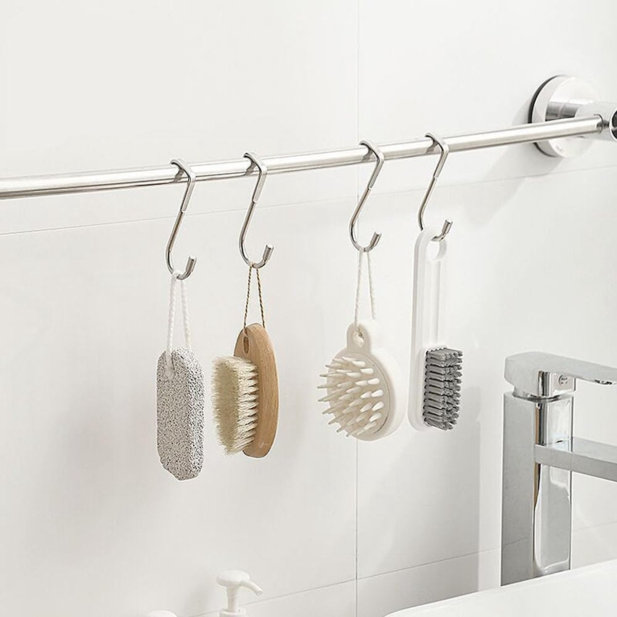 4 pieces - Hooks - Cabinet door hooks - S-shaped hooks - Storage hooks - Storage accessories - Suitable for kitchens, bathrooms, cabinets, nightstands - Silver - 6.5*2.5*7.5 cm