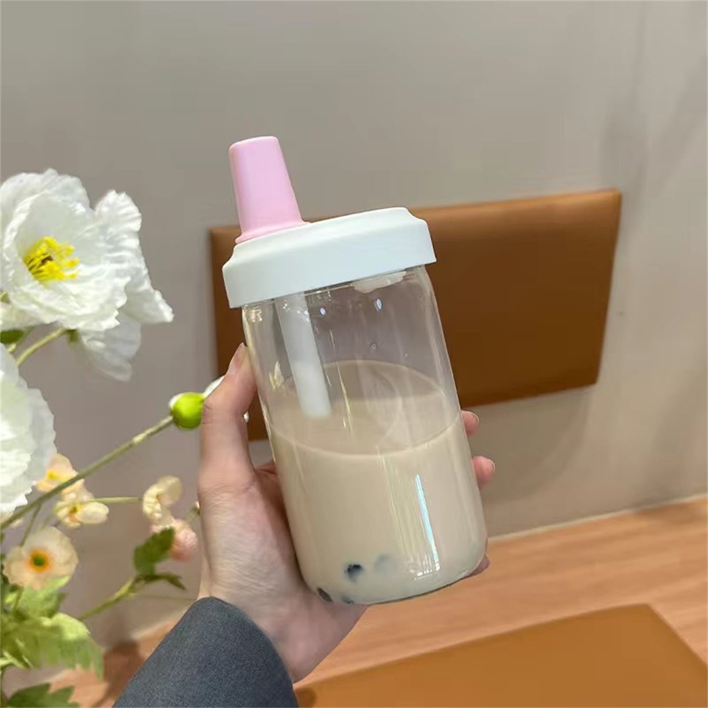 Uanit Reusable Boba Cup for Bubble Tea Boba Tea Cup with Lid and Straw, Leakproof Kawaii Cup, Bubble Tea Cup, Smoothie Tumbler, Insulated, Reusable Straw for Boba Pearls, Boba Gift A Purple