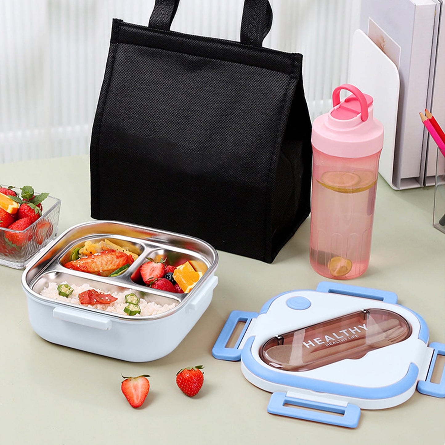 Aespoir Lunch Box, Toddler Lunch Box, Leak-Proof, Four-Sided Clasp for School,Camping,Travel, 7.5x7.5x3 In Light Blue