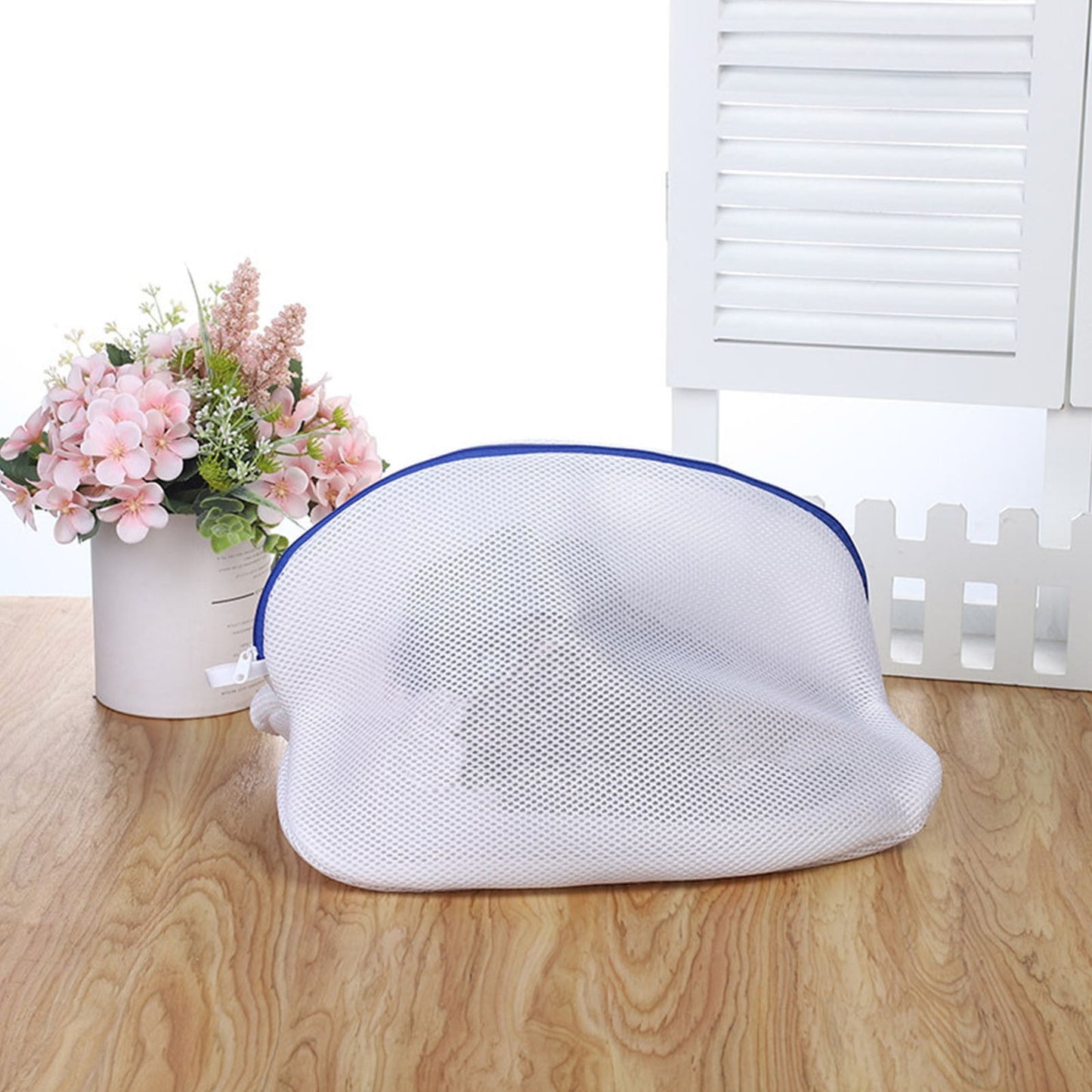 Shoe Wash Bag, Mesh Laundry Bag with Zipper, Portable Washable Shoe Storage Pouch Cleaning Laundry Bag for Sneakers Sock Toys Slipper L