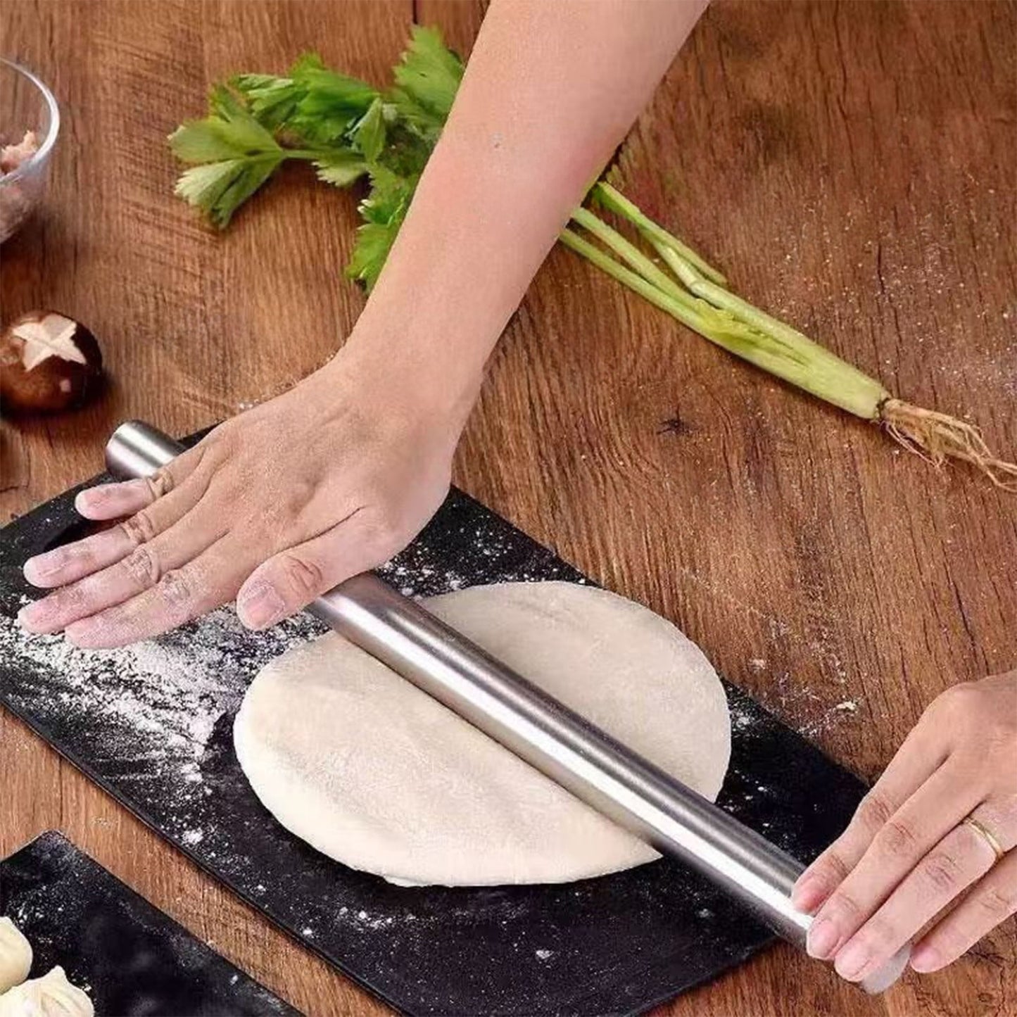 Rolling Pin, Baking Dough Roller, Rolling Pin, Stainless Steel Rolling Pin, Dough Rollers, for Baking Kitchen Utensils, for Dumpling, Tortilla, Pizza, Pie, Bread, Pastry Silver,L