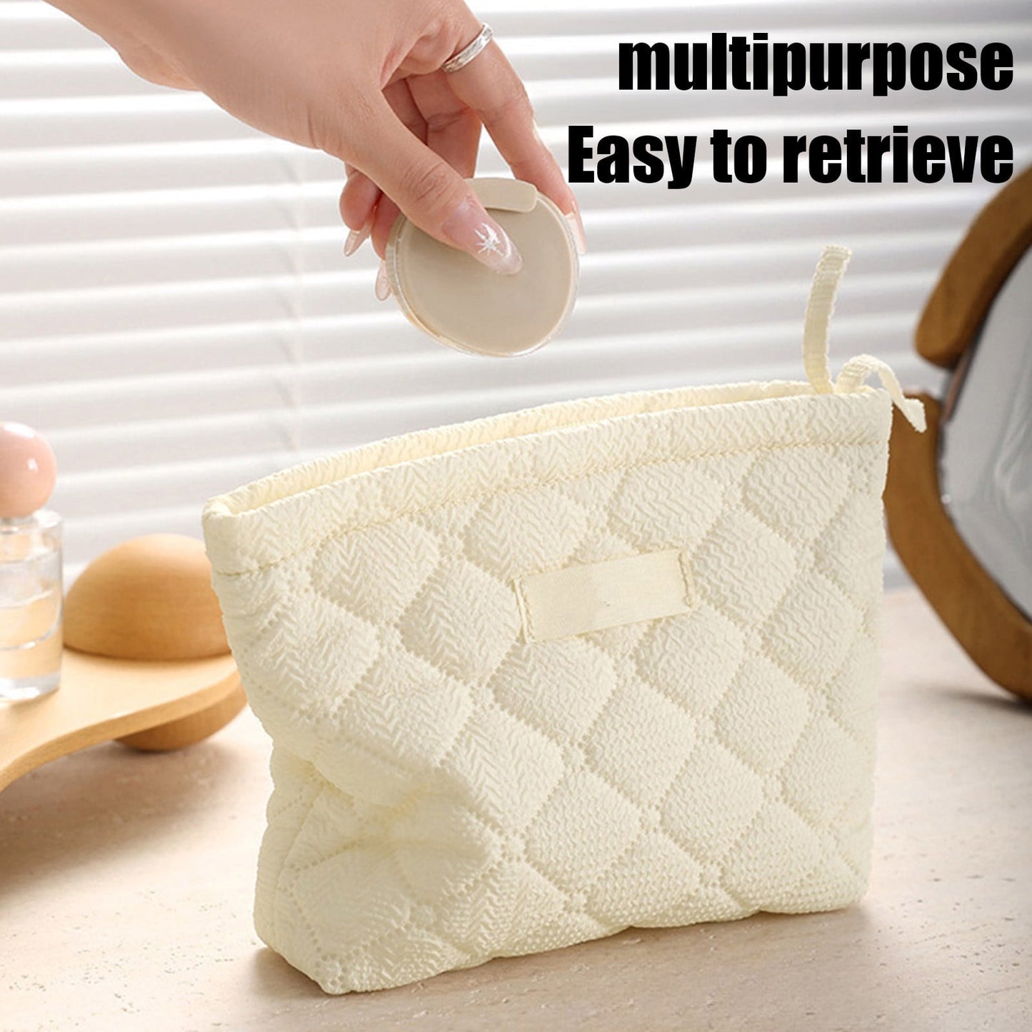 Floral Makeup Bag, Quilted Makeup Bag, Zipper Pouch, Purse Travel Make Up Organizer for Women Cosmetic, Portable Cosmetic Bag, Large Capacity Pencil Case, for Travel, Camping Beige