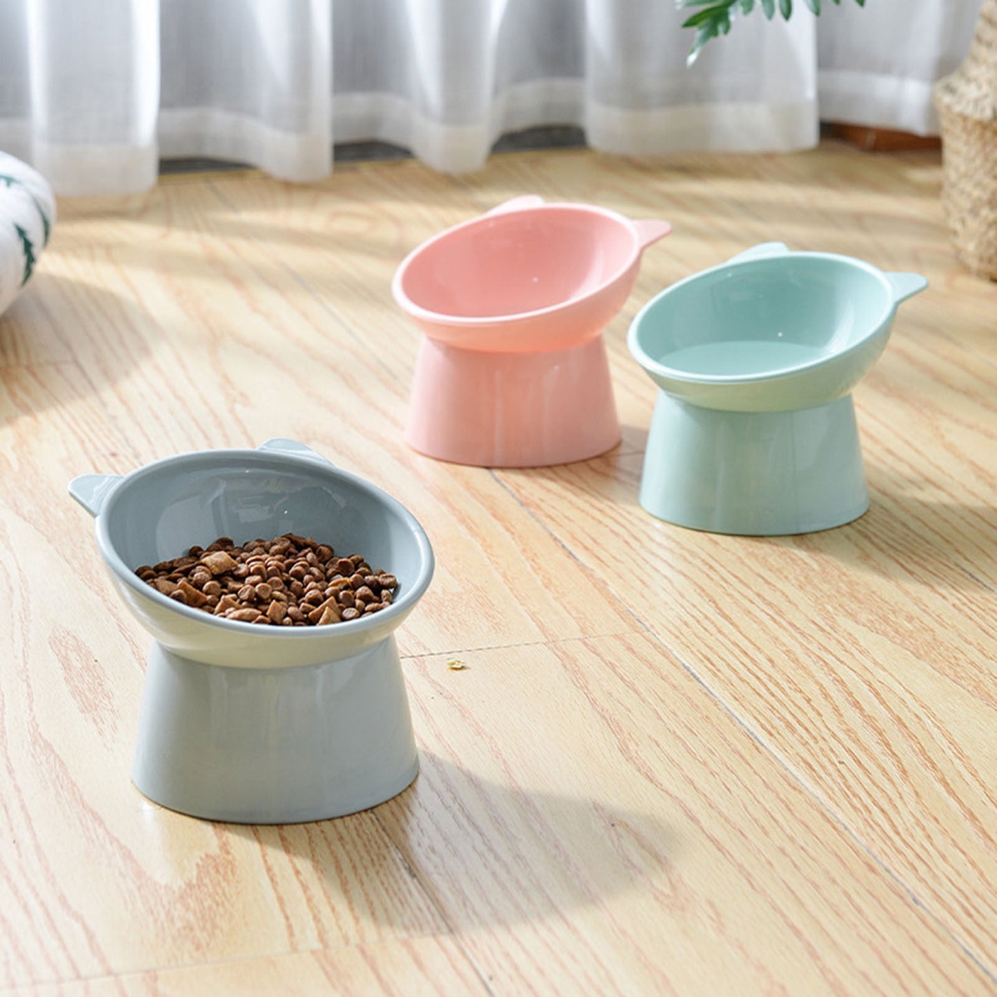 Darzheoy Raised Cat Food Bowl 15 Degrees Elevated Cat Bowls Anti Vomiting Tilted Raised Cat Food Bowl Plastic Slanted Stand Bowls for Pet Feeder Light Blue