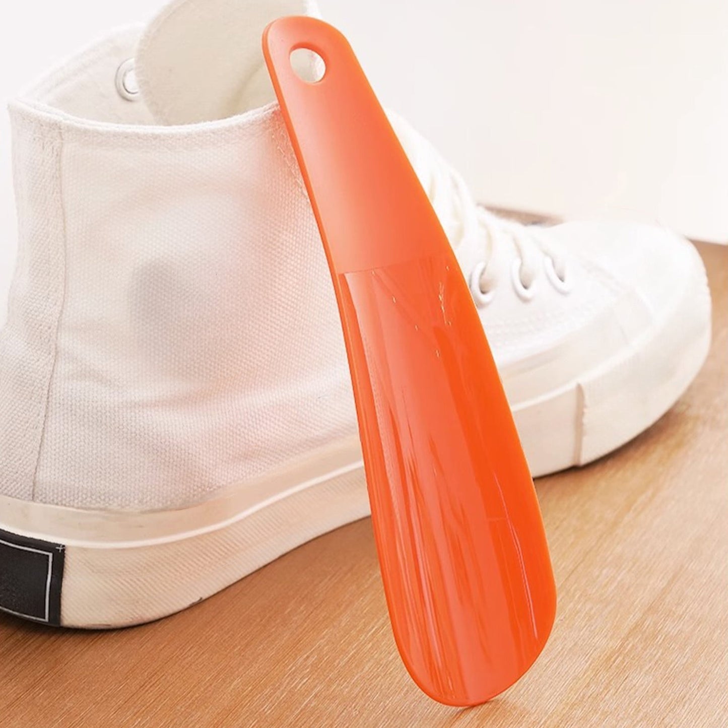 Darzheoy Shoe Horn 6.3 Inch, Shoe Horn Travel Size Small Shoe Helper Small Plastic Shoehorn Travel Shoe Horn Wide Short for Kids Women Red