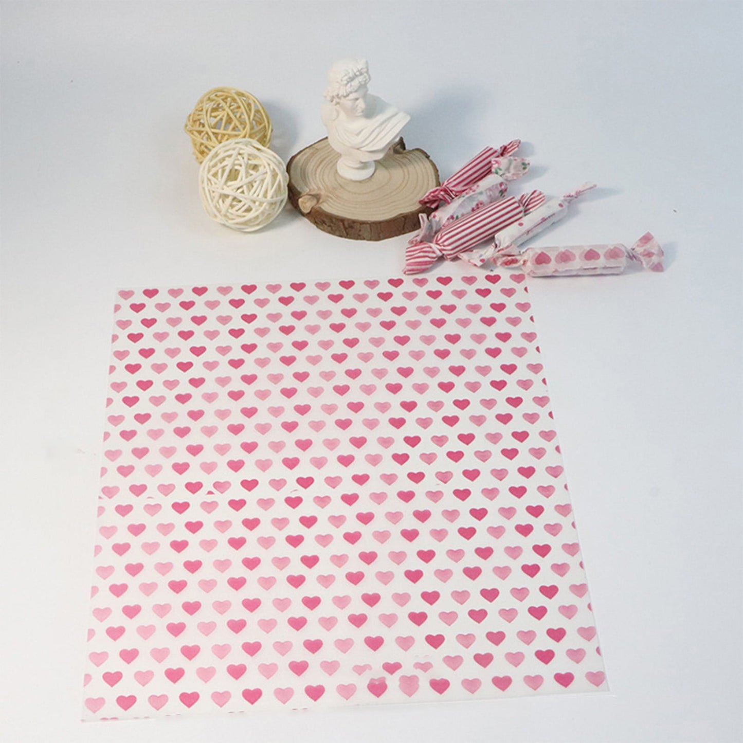 Darzheoy Wax Paper, Food Picnic Paper, 50 sheets Grease Proof Paper, Waterproof Dry Hamburger Paper Liners Wrapping Tissue for Plastic Food Basket A