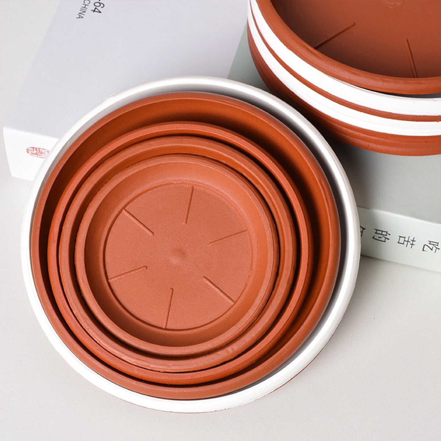 Darzheoy 6 Pack Plant Saucer Tray 3.6 inch, Heavy Duty Plastic Pot Plant Drip Trays Saucers for Indoors Outdoor, Plant Water Tray for Planters 4.7" Brown
