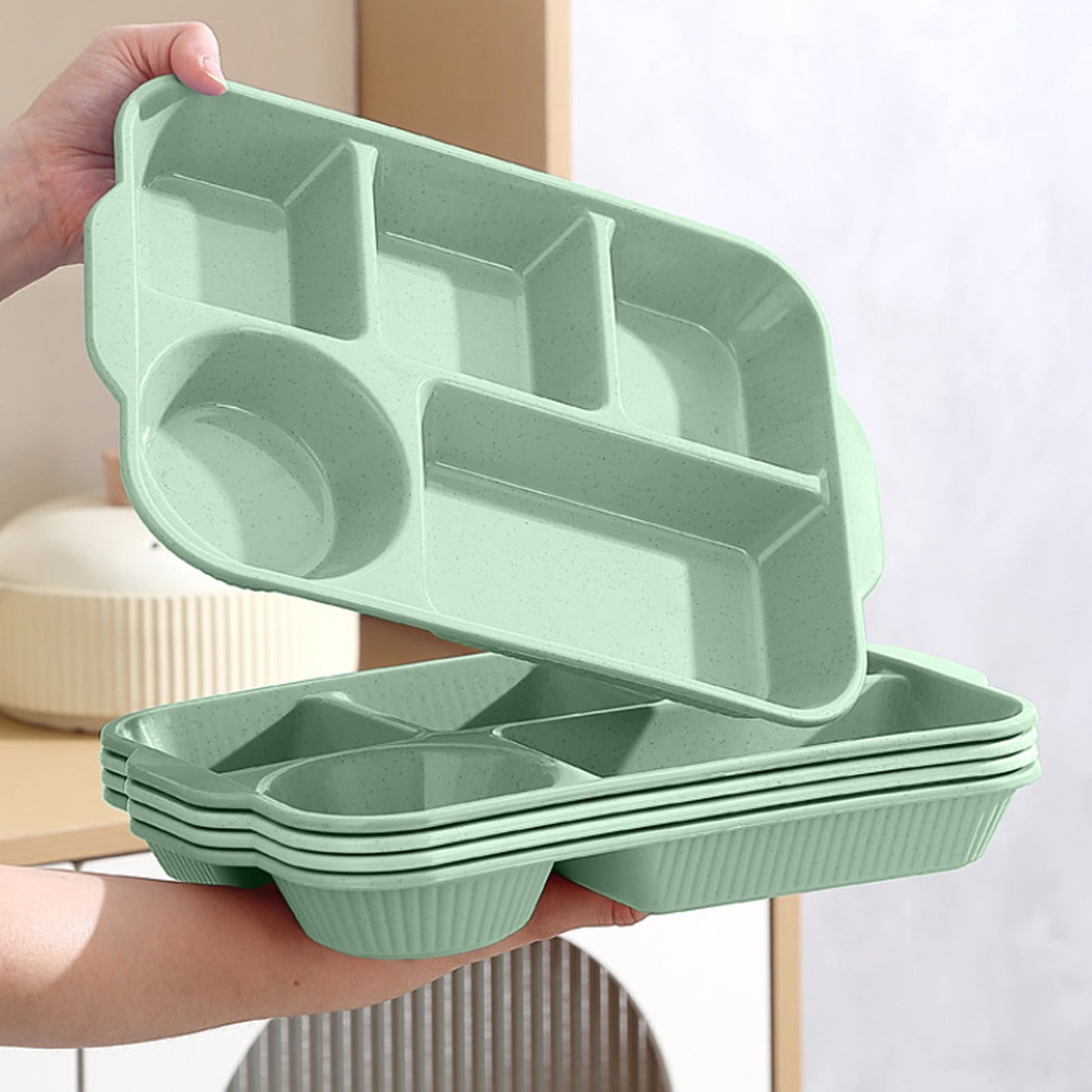 Darzheoy Unbreakable Divided Plates, 5-Compartment Wheat Straw Tray Divided Food Plates Lunch Trays Section Plates for Kids Adults, Microwave Dishwasher Safe, BPA Free Green