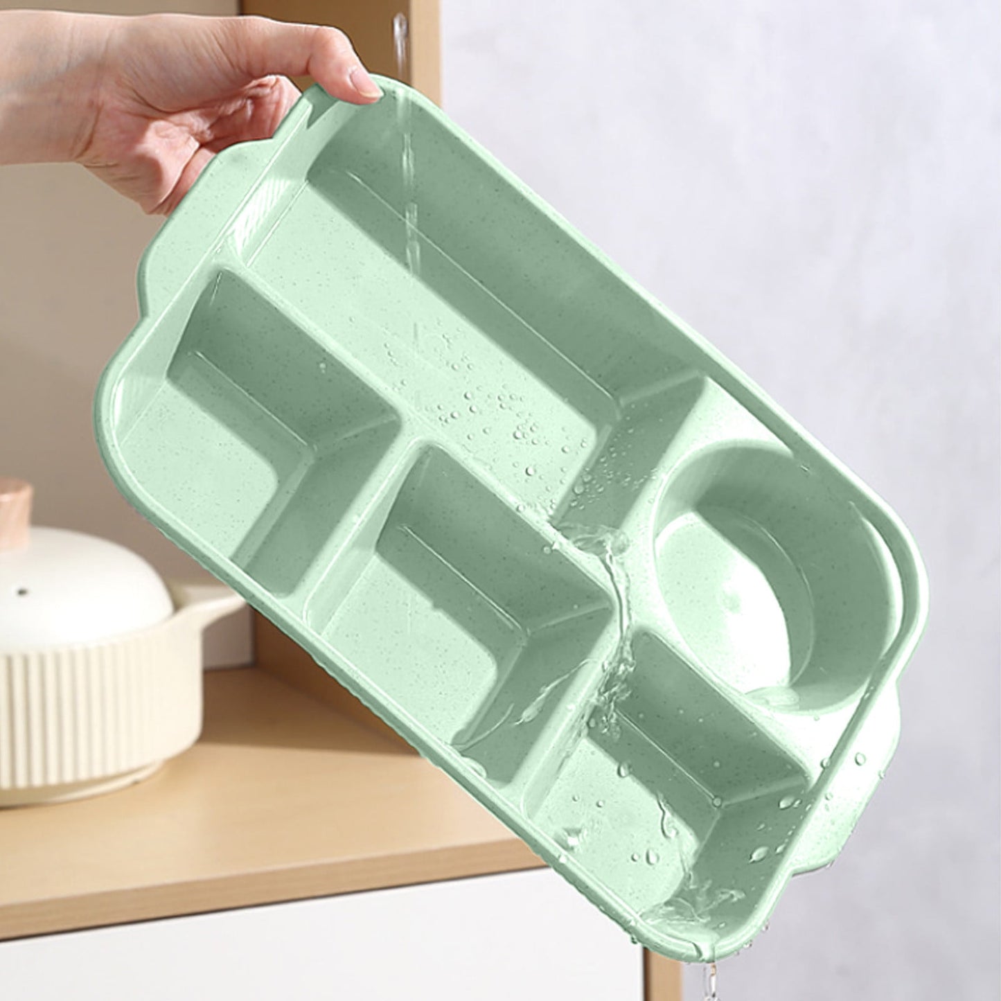 Darzheoy Unbreakable Divided Plates, 5-Compartment Wheat Straw Tray Divided Food Plates Lunch Trays Section Plates for Kids Adults, Microwave Dishwasher Safe, BPA Free Green