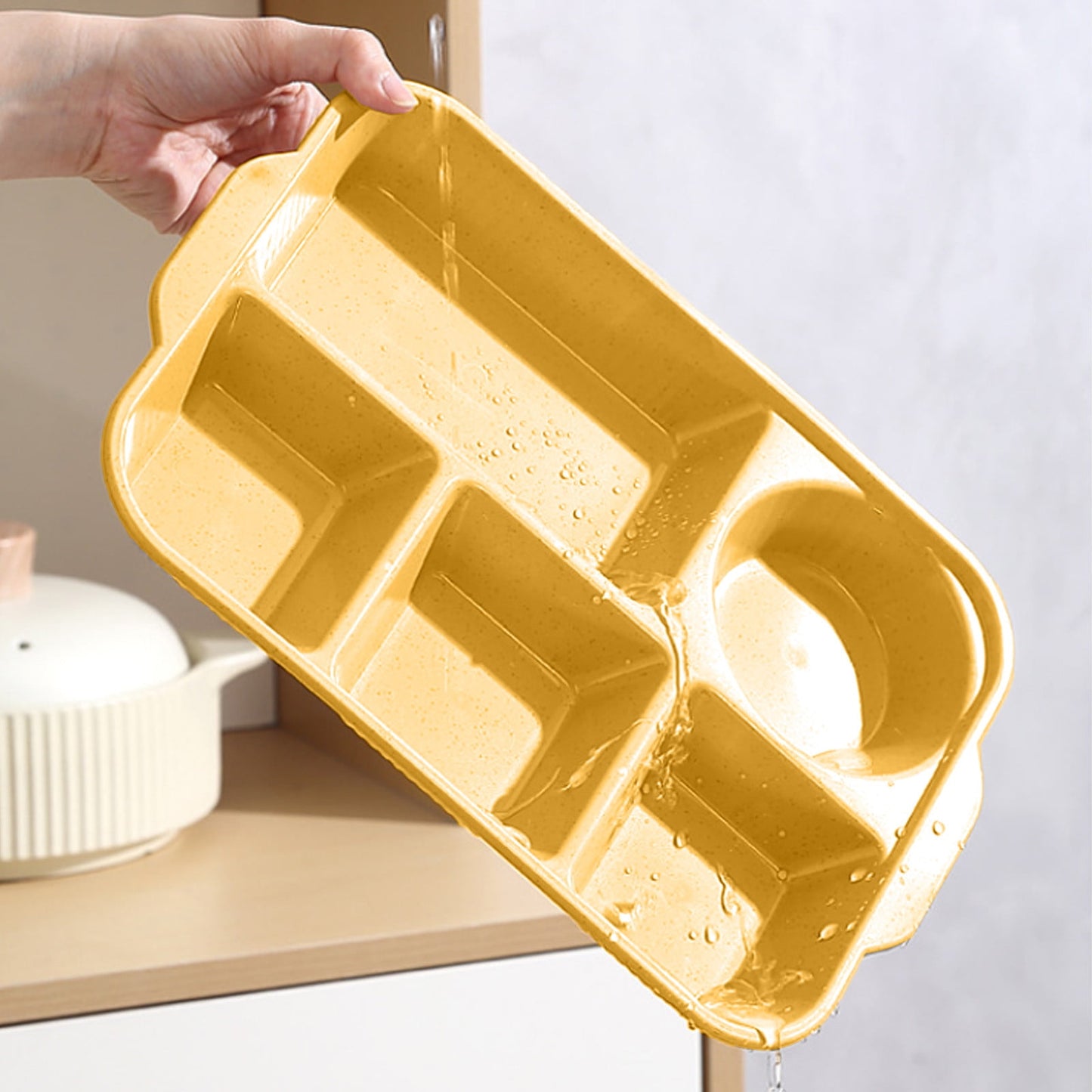 Darzheoy Unbreakable Divided Plates, 5-Compartment Wheat Straw Tray Divided Food Plates Lunch Trays Section Plates for Kids Adults, Microwave Dishwasher Safe, BPA Free Yellow