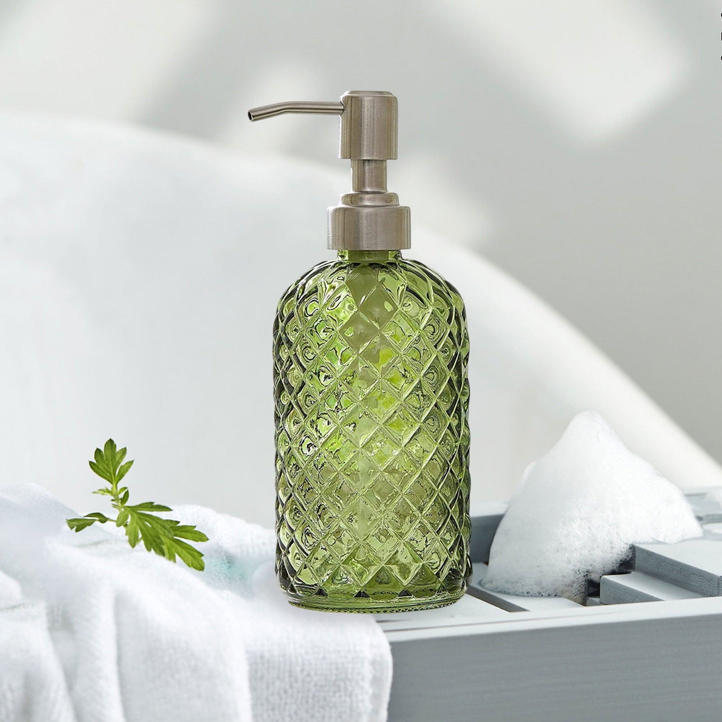 Darzheoy Glass Soap Dispenser 15 Oz for Bathroom Kitchen, Hand Soap/Lotion Dispenser with Plastic Pump Green