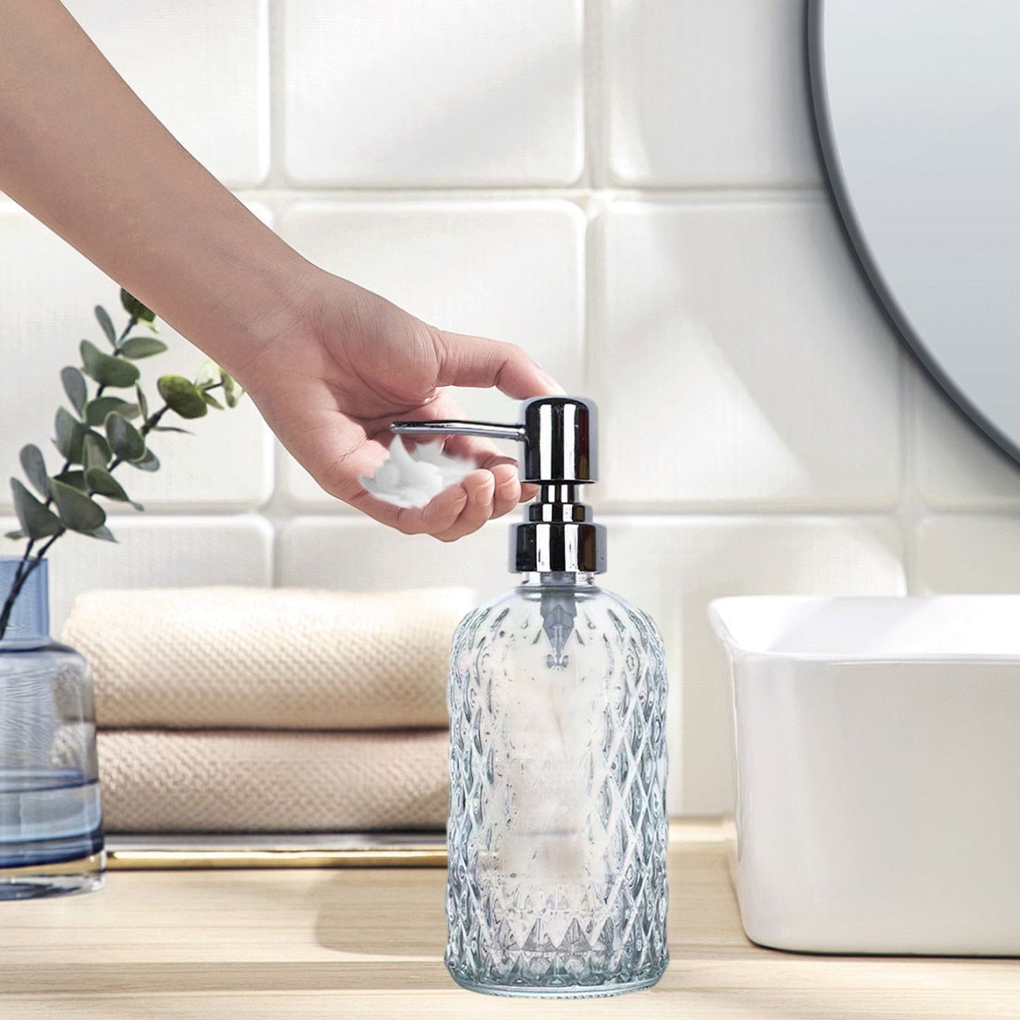 Darzheoy Glass Soap Dispenser 15 Oz for Bathroom Kitchen, Hand Soap/Lotion Dispenser with Plastic Pump White