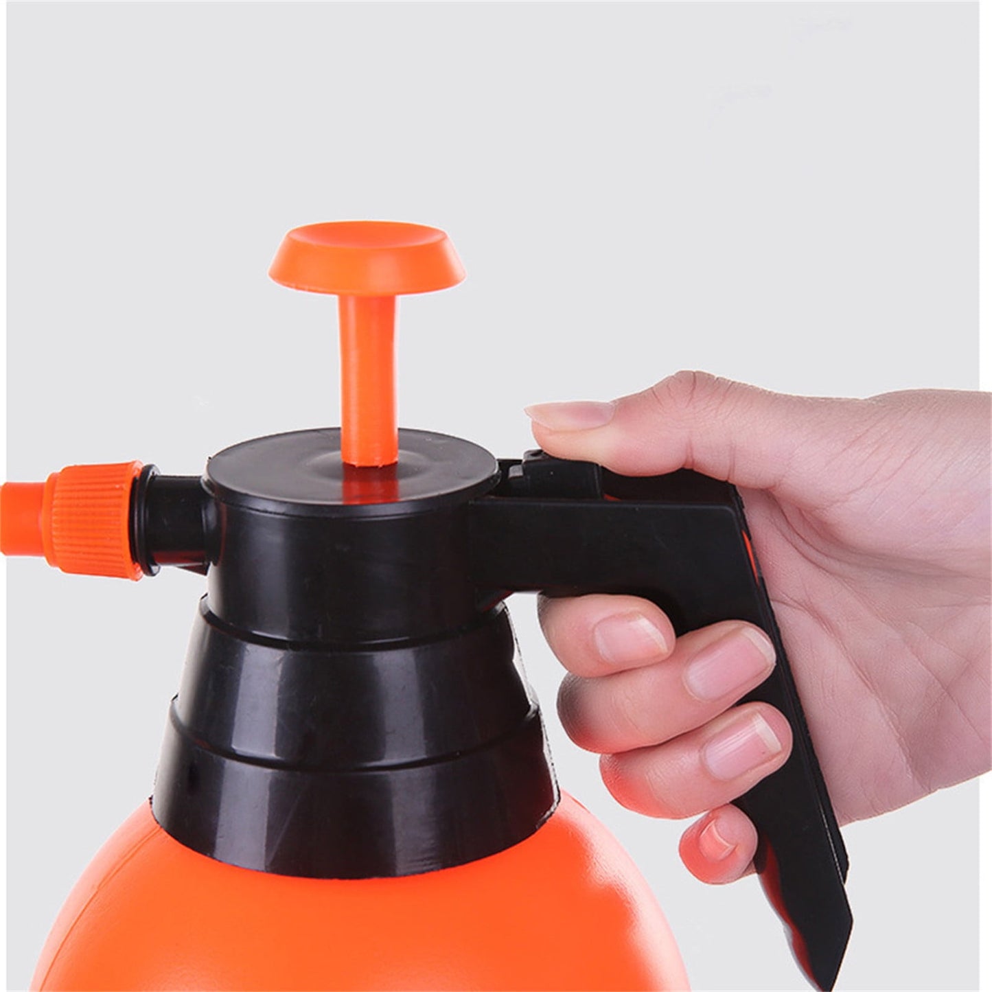 Darzheoy Handheld Garden Pump Sprayer, 2L Lawn & Garden Pressure Water Spray Bottle with Adjustable Brass Nozzle, for Plants and Other Cleaning Solutions Orange