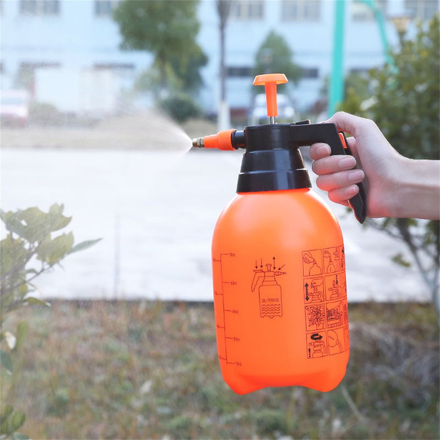 Darzheoy Handheld Garden Pump Sprayer, 2L Lawn & Garden Pressure Water Spray Bottle with Adjustable Brass Nozzle, for Plants and Other Cleaning Solutions Orange