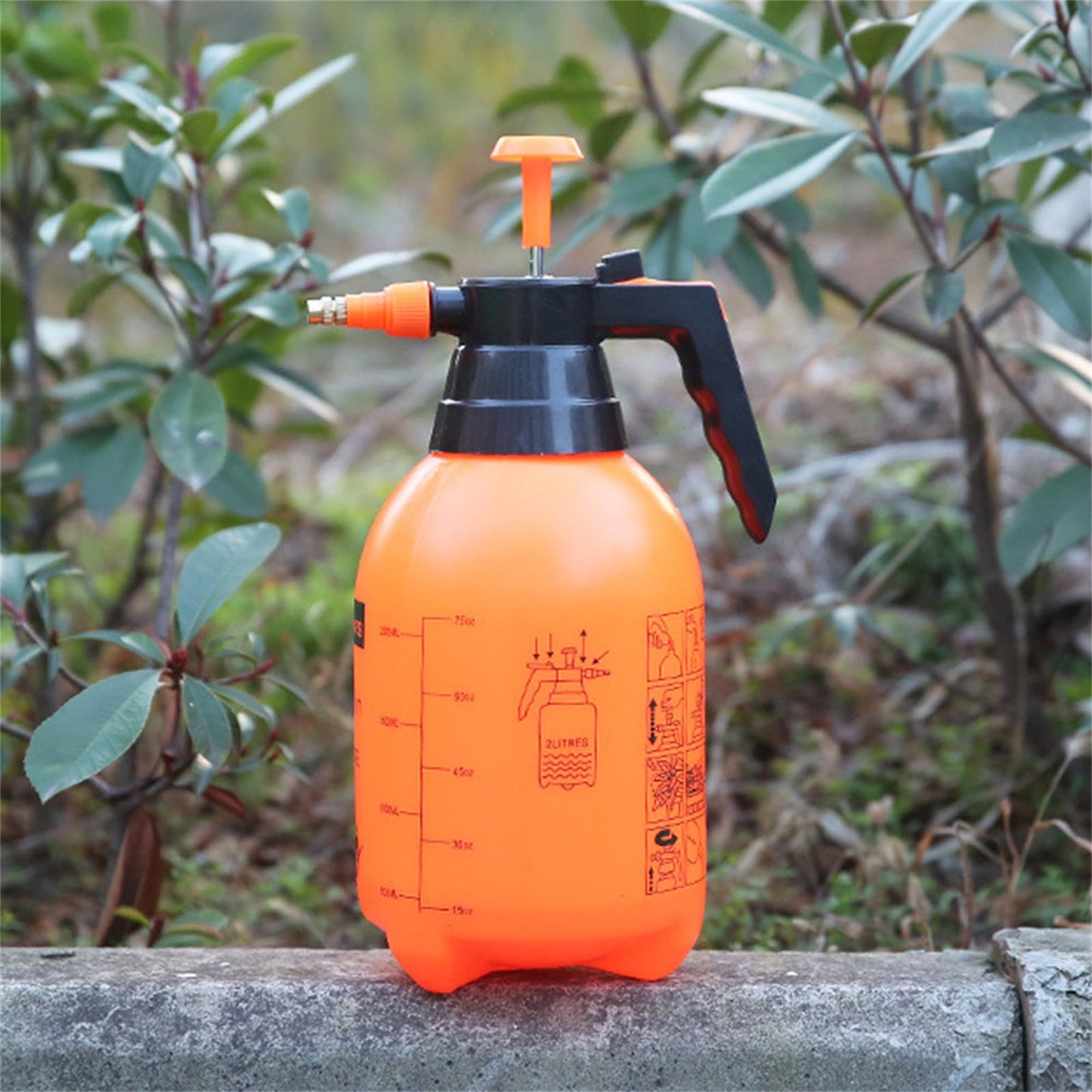 Darzheoy Handheld Garden Pump Sprayer, 2L Lawn & Garden Pressure Water Spray Bottle with Adjustable Brass Nozzle, for Plants and Other Cleaning Solutions Orange
