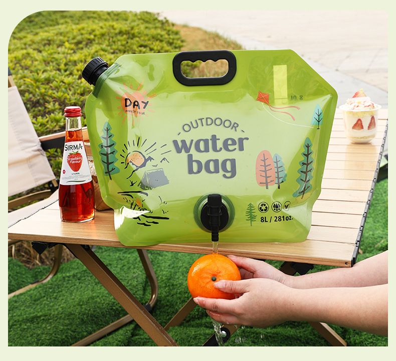 2pcs Camping Water Jug 2.1 Gallon CollapsibleWater Container Portable Water Bag for TravelOutdoor Hiking BPA Free Lightweight (Green ）