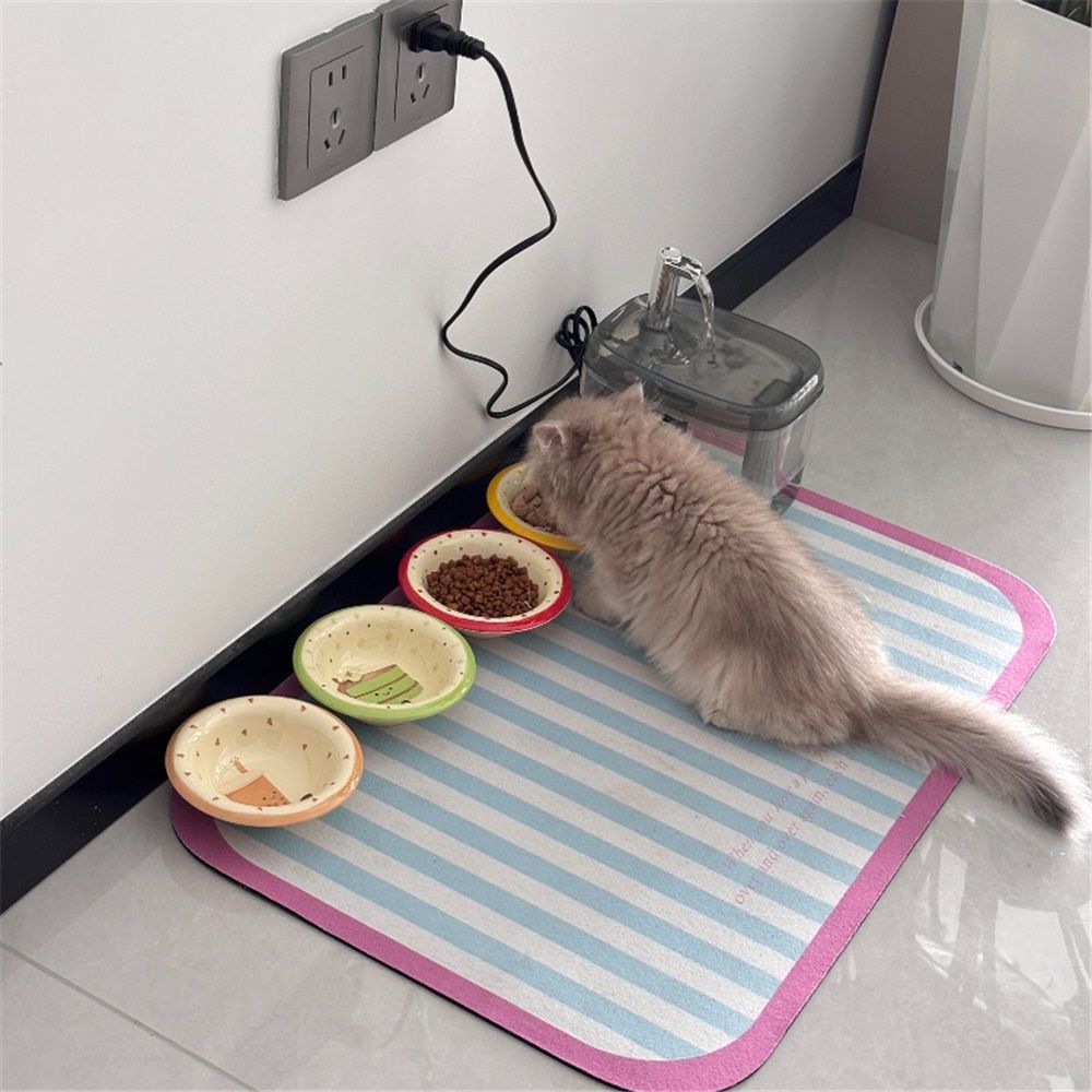 Checkered Dog Food Mat, Absorbent Leak-Proof Pet Feeding Mat, Quick Dry Cat Food Mat for Messy Drinkers 15.7" x 11.8"