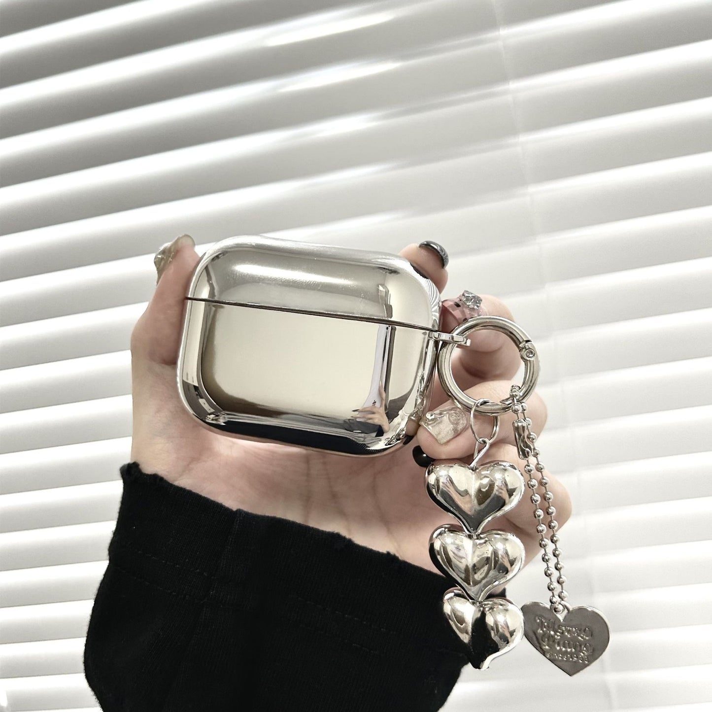 Electroplated solid color shell + 3 heart pendants AirPods 3