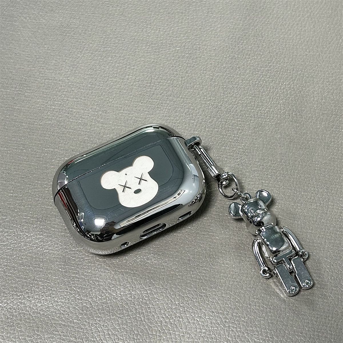 Laser Engraved XX Bear + Matching Keychain + Necklace AirPods pro2