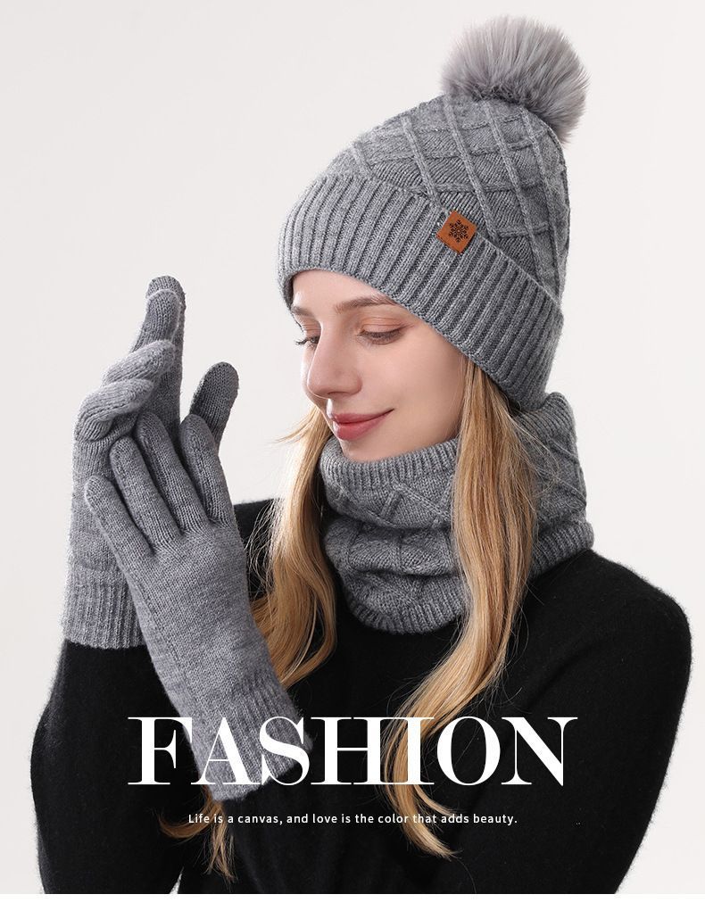 Women Black Argyle 3-Piece Set-Hat Scarf and Gloves