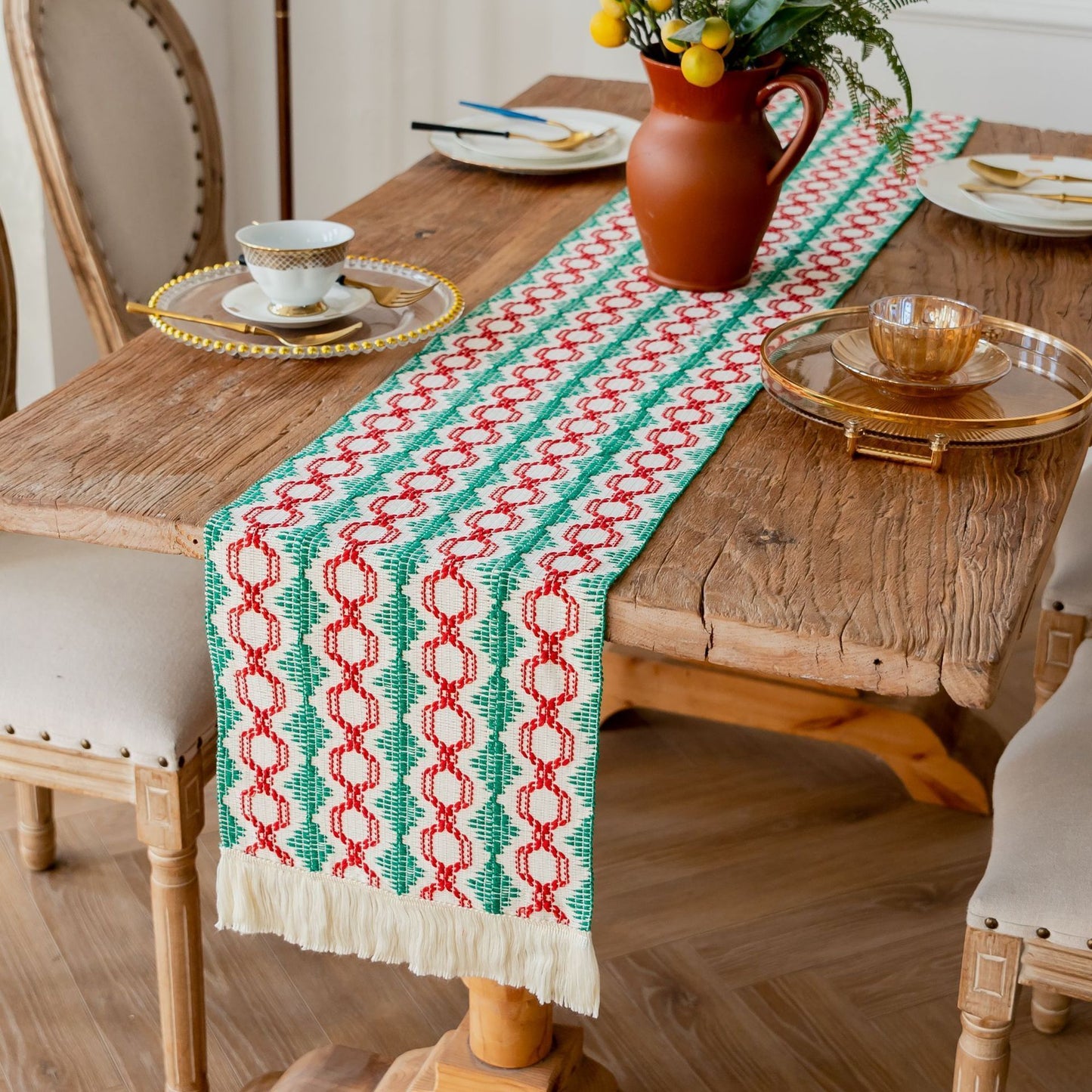 2-Pack Table Runner MX100, Red & Green Matching, With Tassels