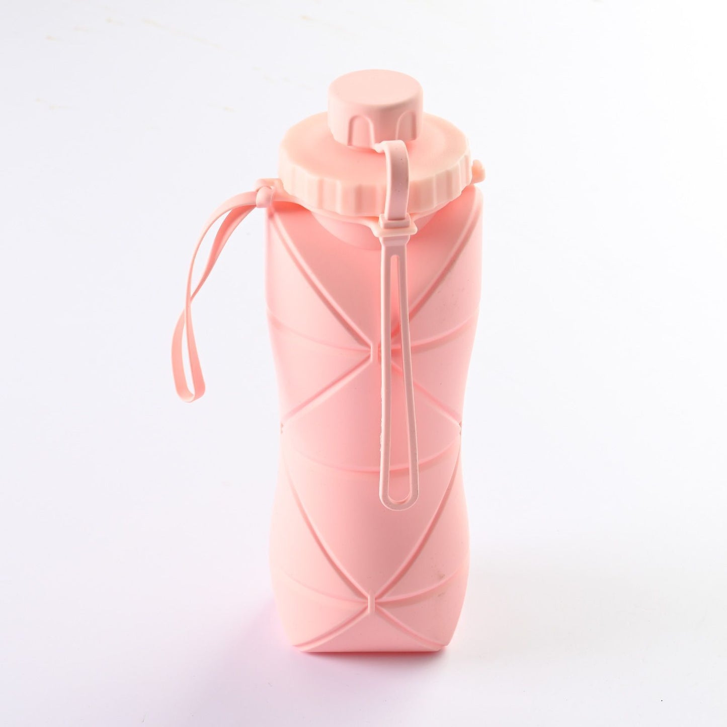 Safe Food-Grade Collapsible Silicone Travel Mug, High Temperature Tolerant Compact Telescopic Water Cup for Short Distance Journeys and Christmas Gift Giving, 600ml, Pink